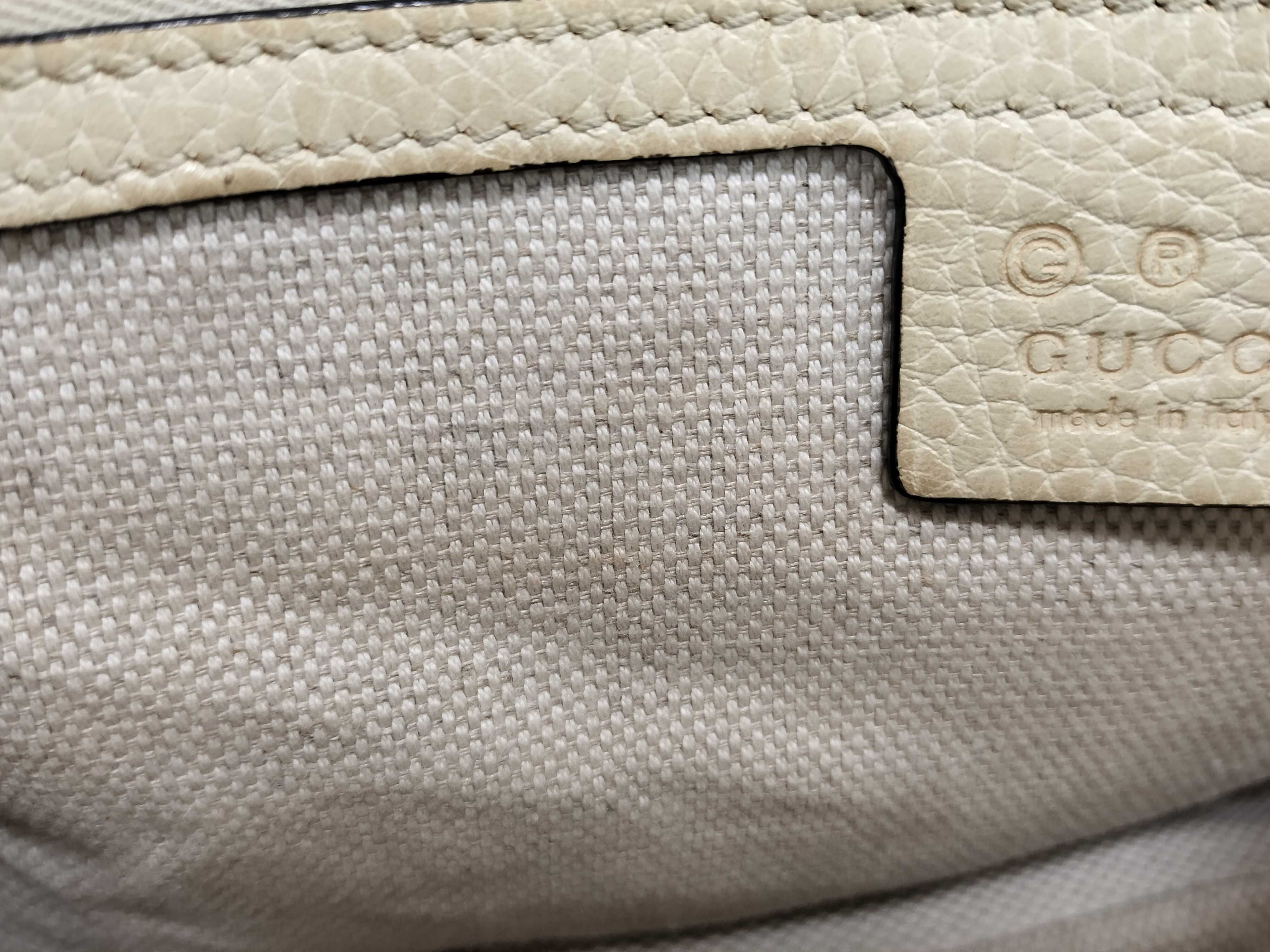Soho Leather Chain Shoulder Bag, White, 536224 213317 (Shoulder Bag) — view 13