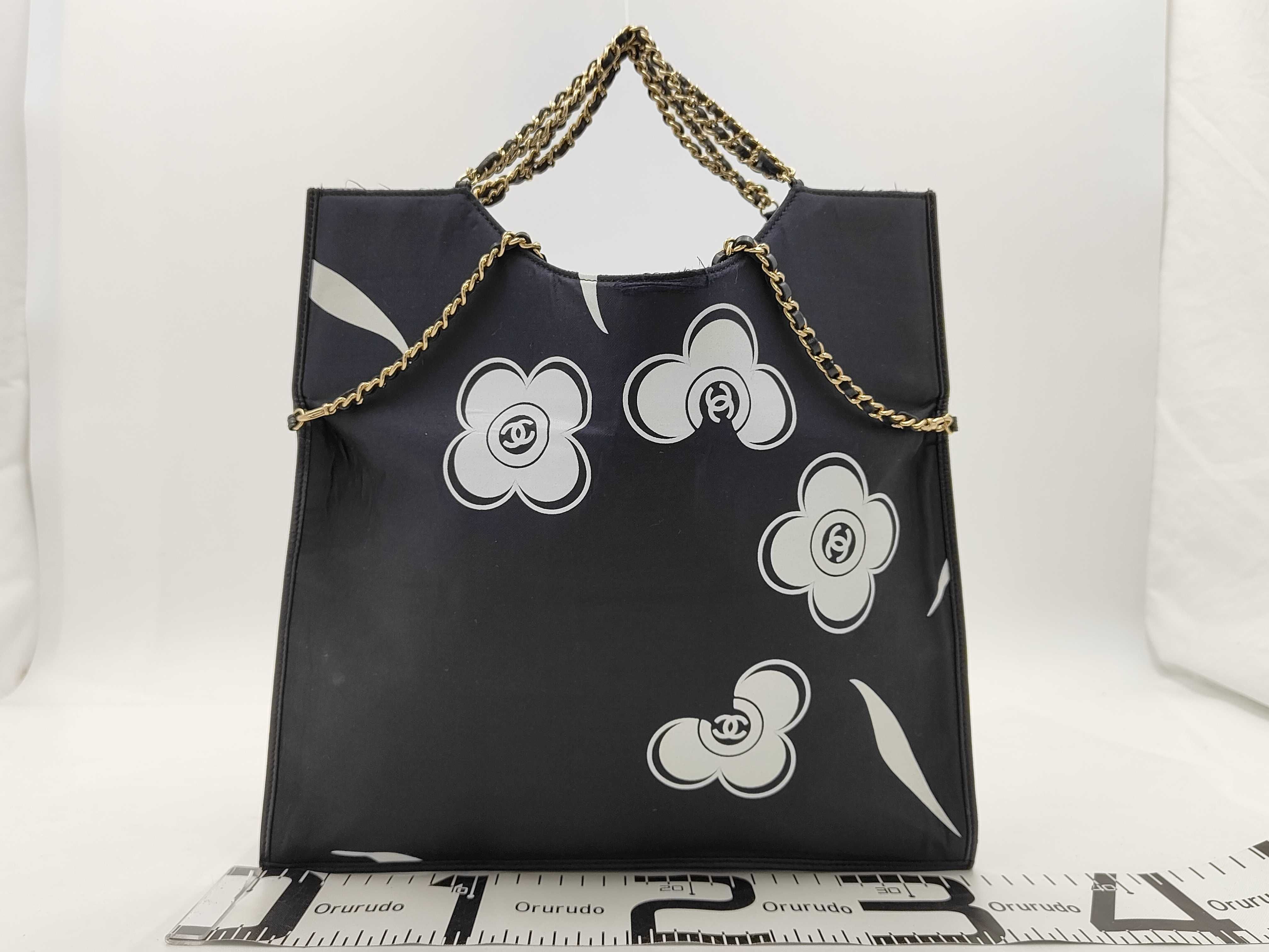 Flap Bag Camellia Black White Shoulder Bag — view 2