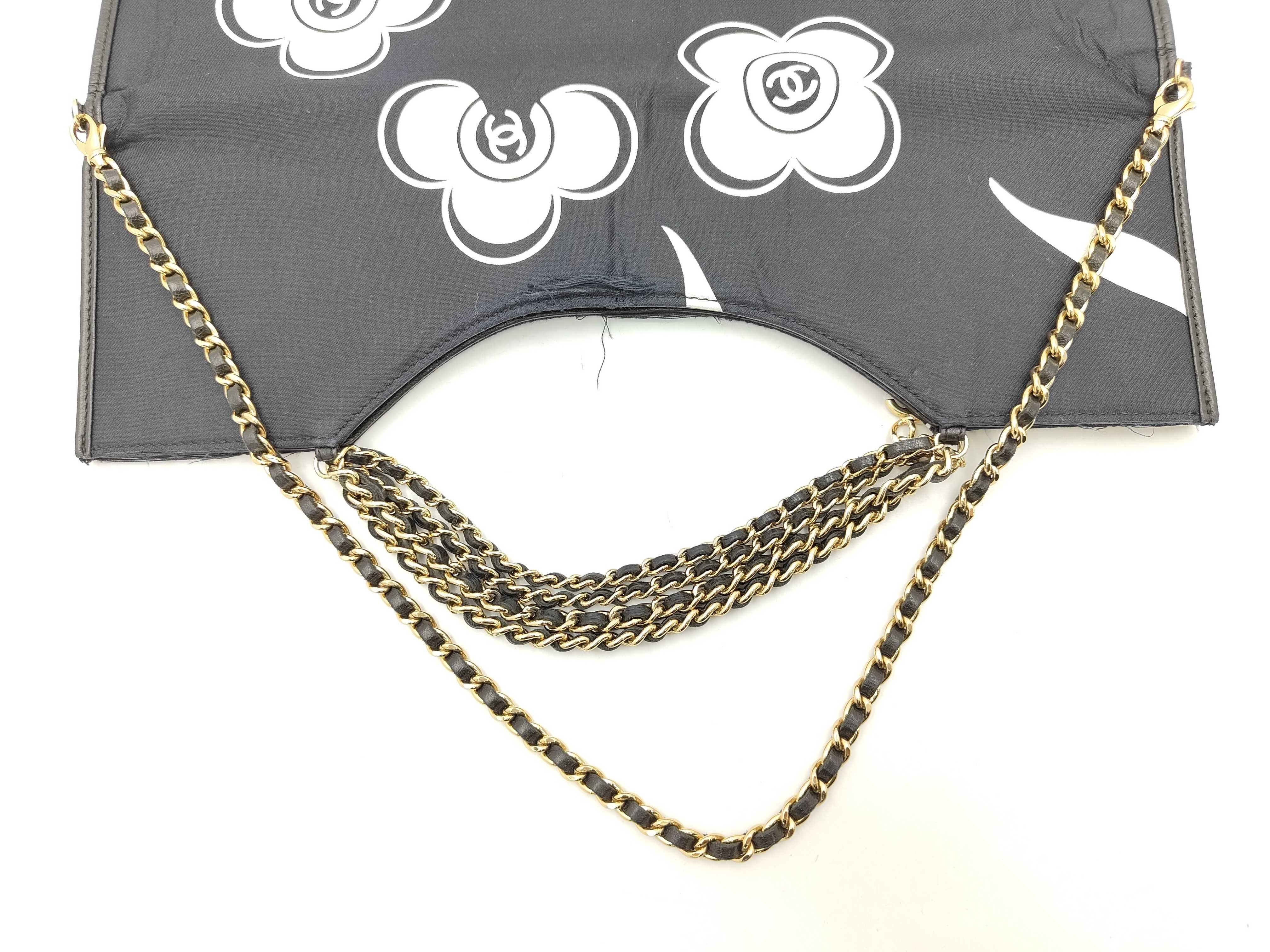 Flap Bag Camellia Black White Shoulder Bag — view 3