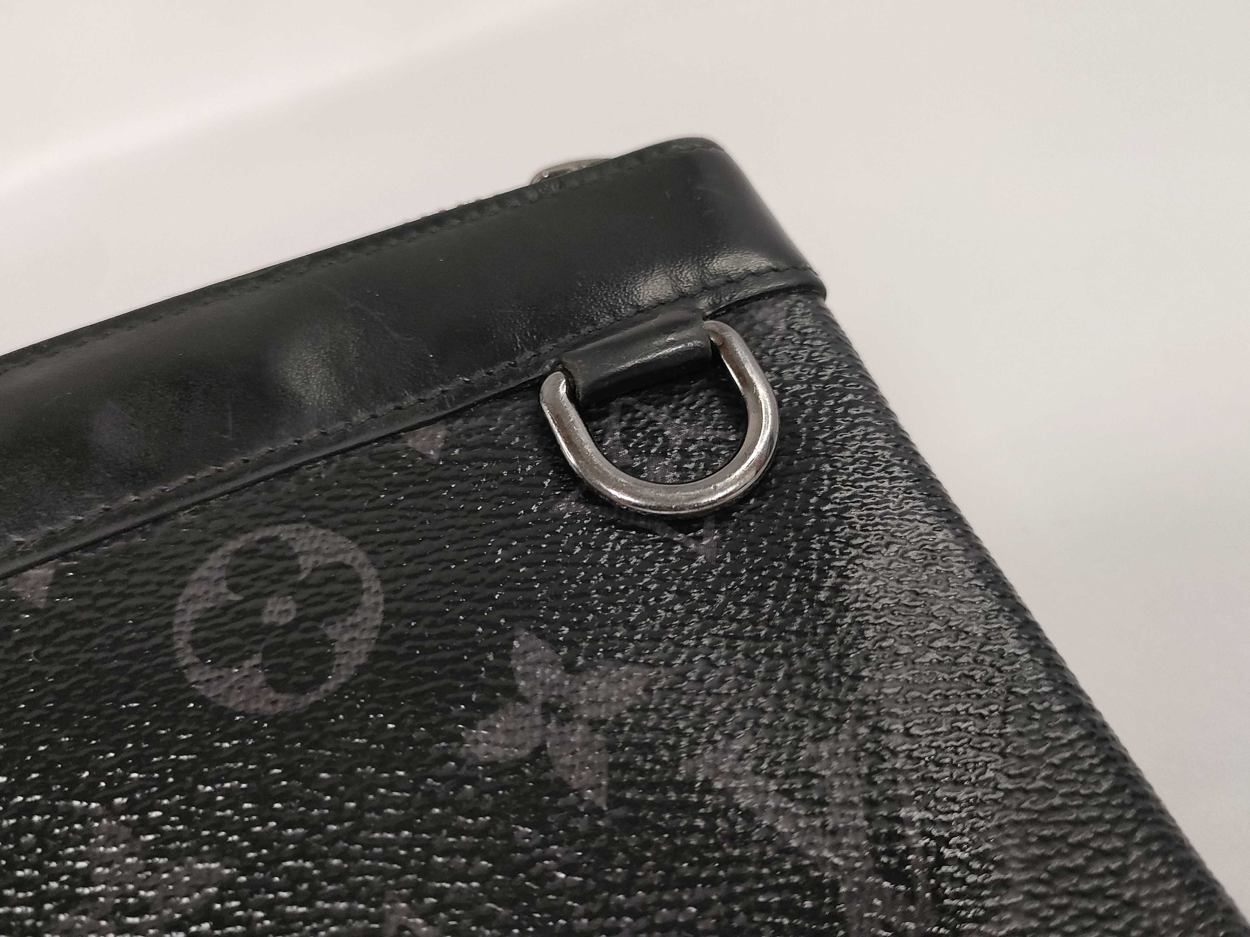LV Pochette Discovery PM M44323 Pouch — view 11