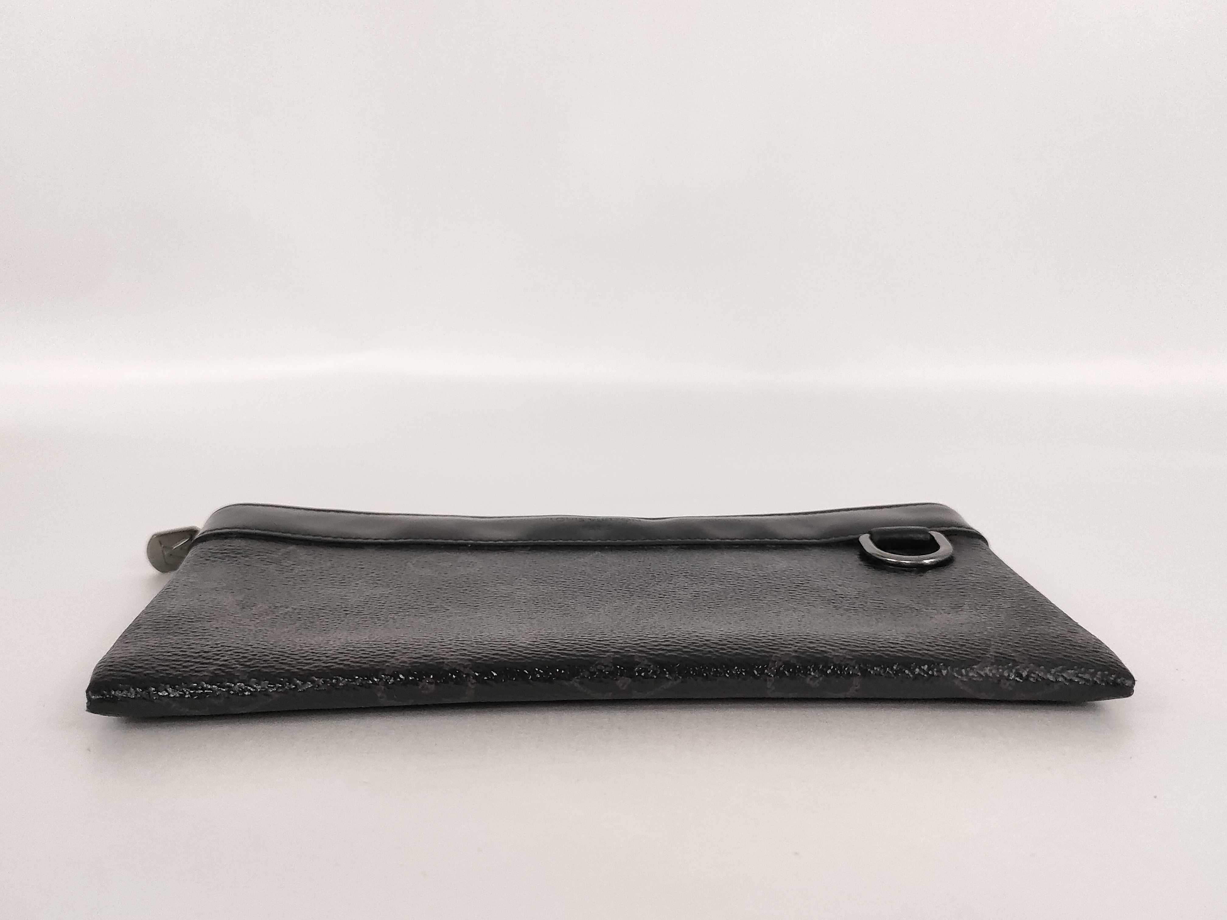 LV Pochette Discovery PM M44323 Pouch — view 4