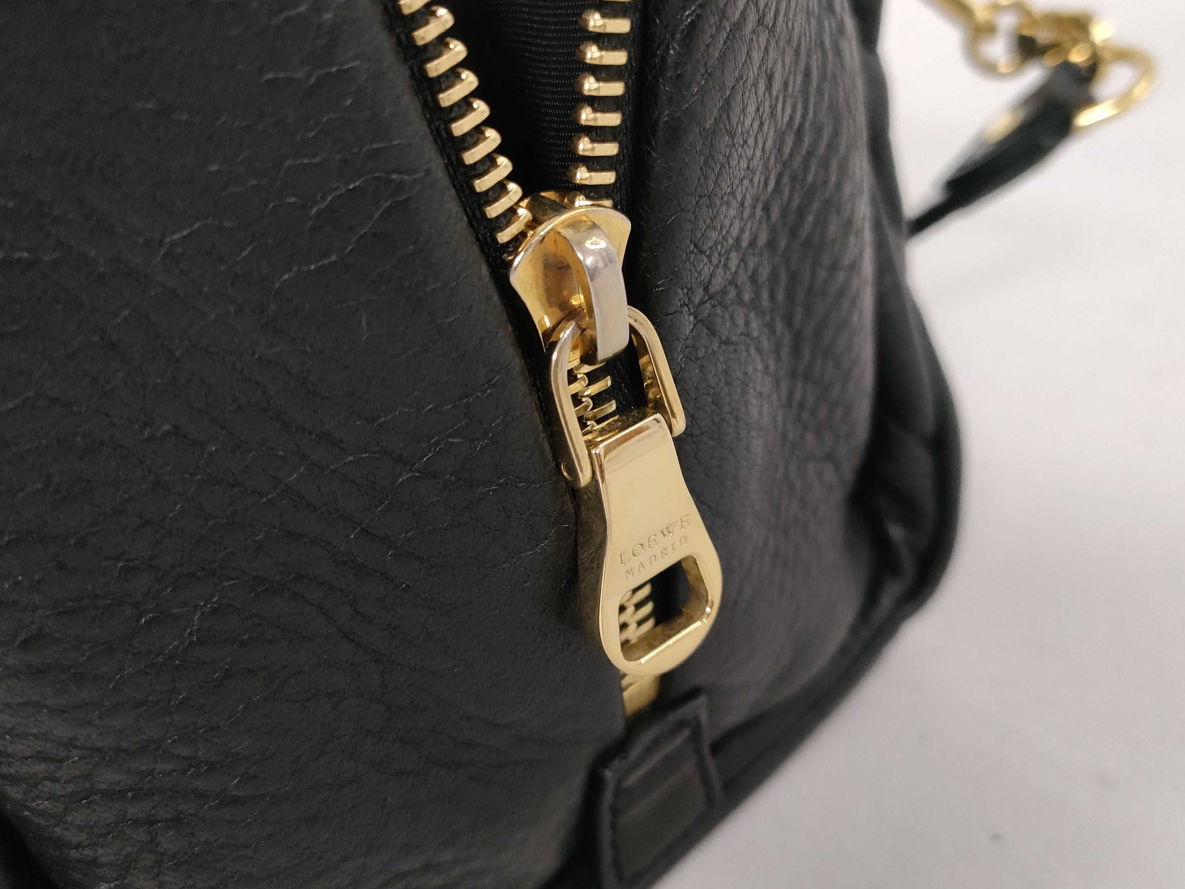 Laura Chain Handbag, Leather, Black Handbag — view 12