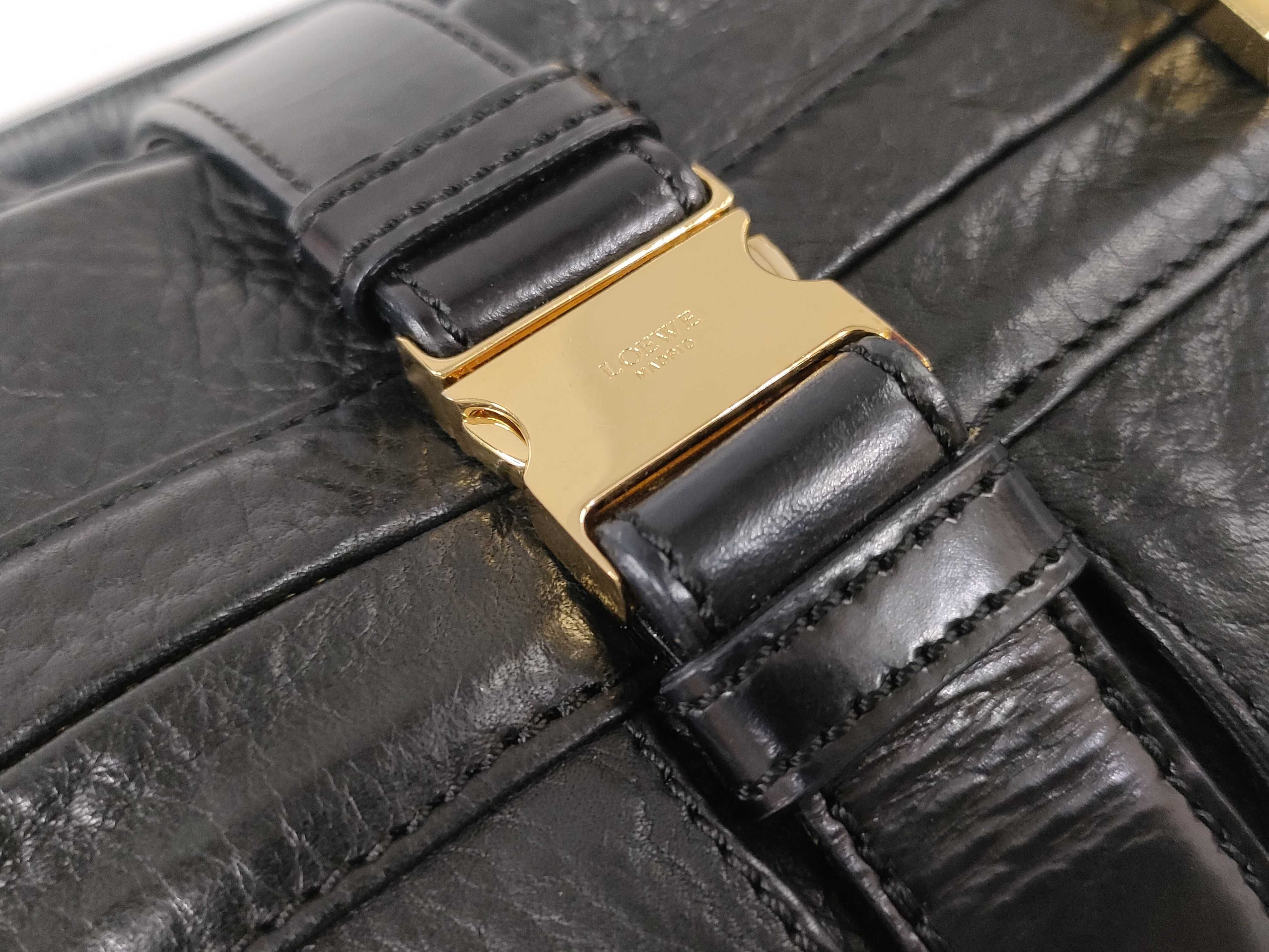 Laura Chain Handbag, Leather, Black Handbag — view 15