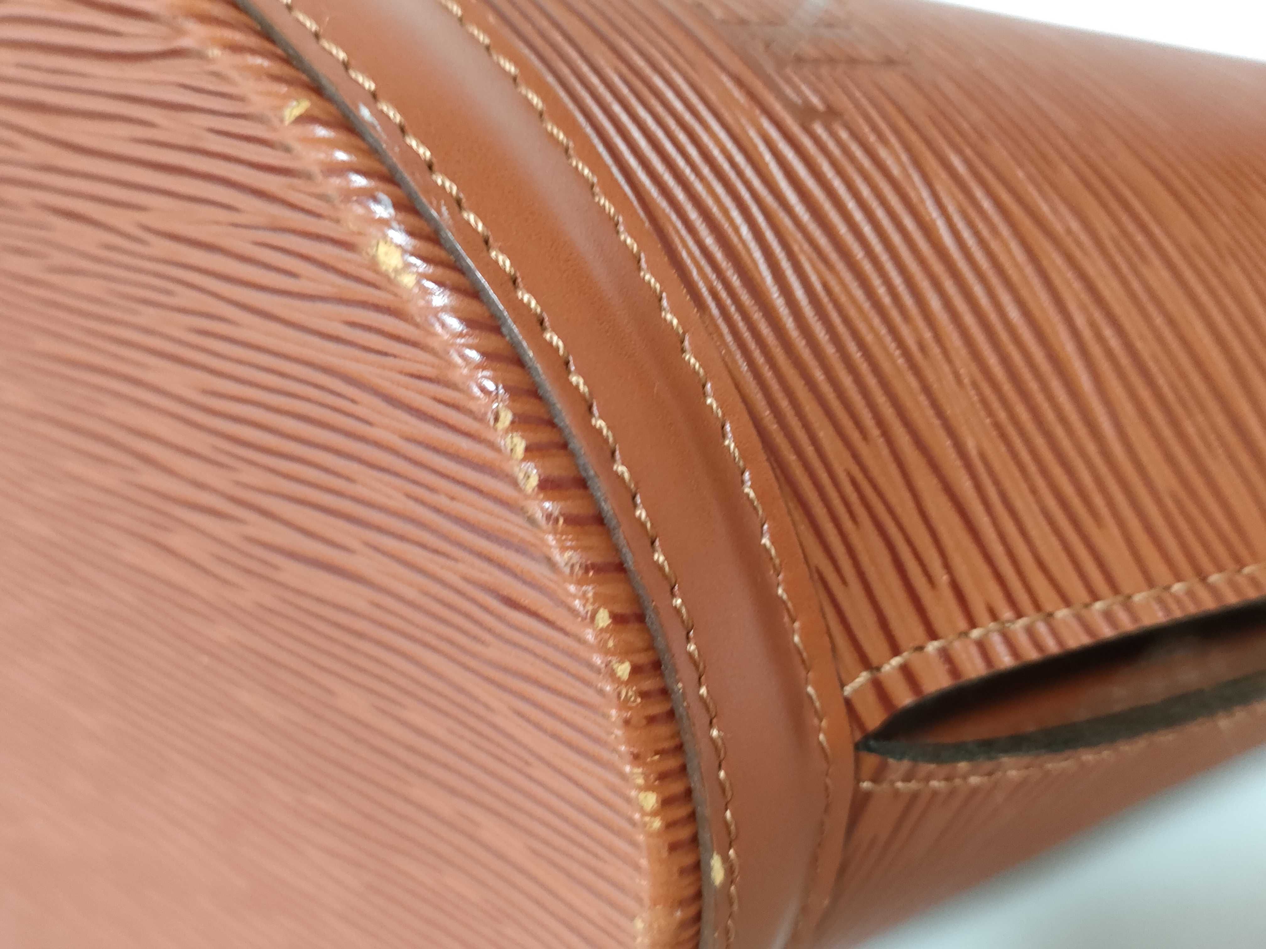 Epi Saint Jacques Brown Shoulder Bag M52267 — view 7