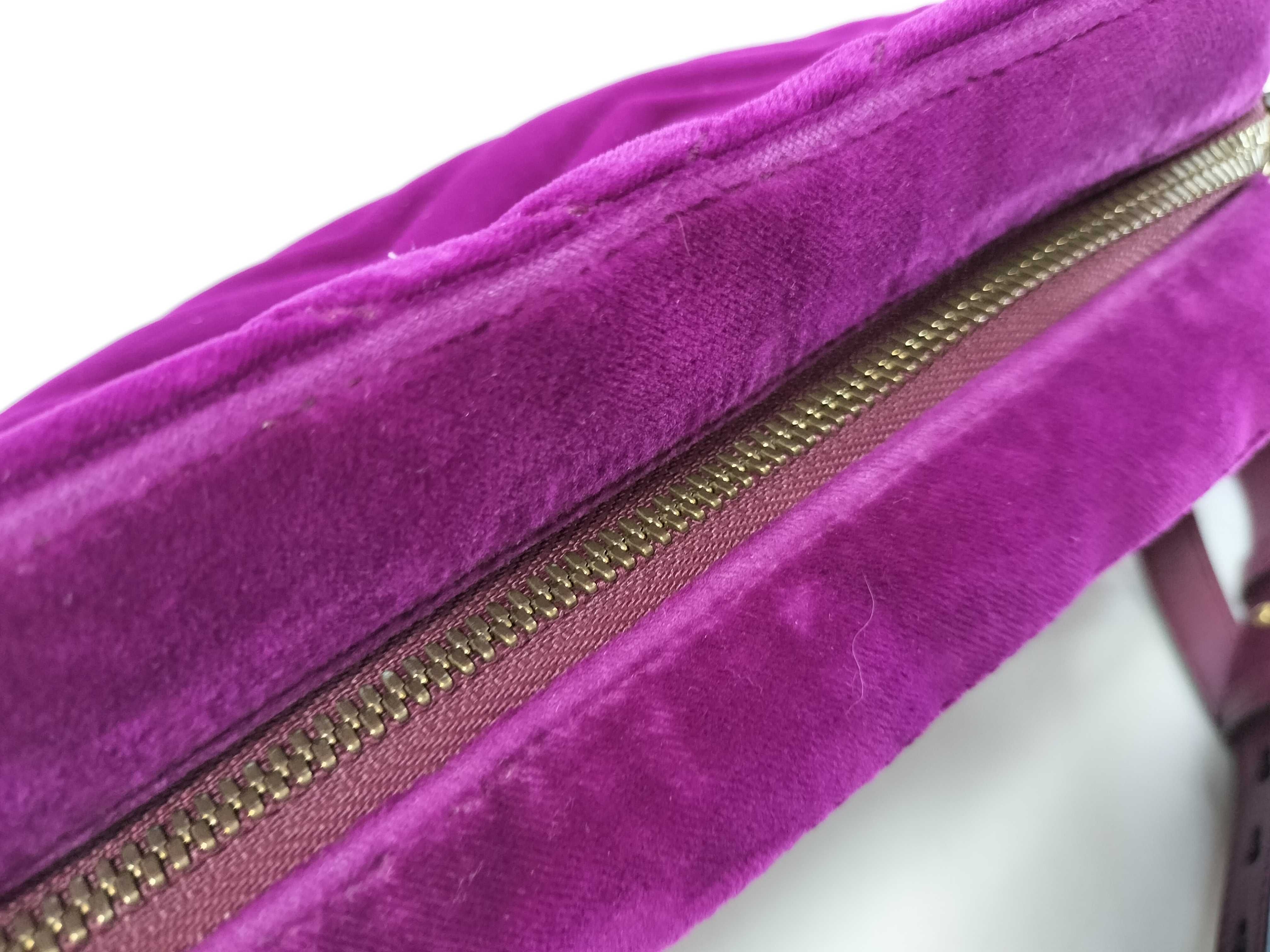 GG Marmont Gucci GG Velour Chain Shoulder Bag — view 6