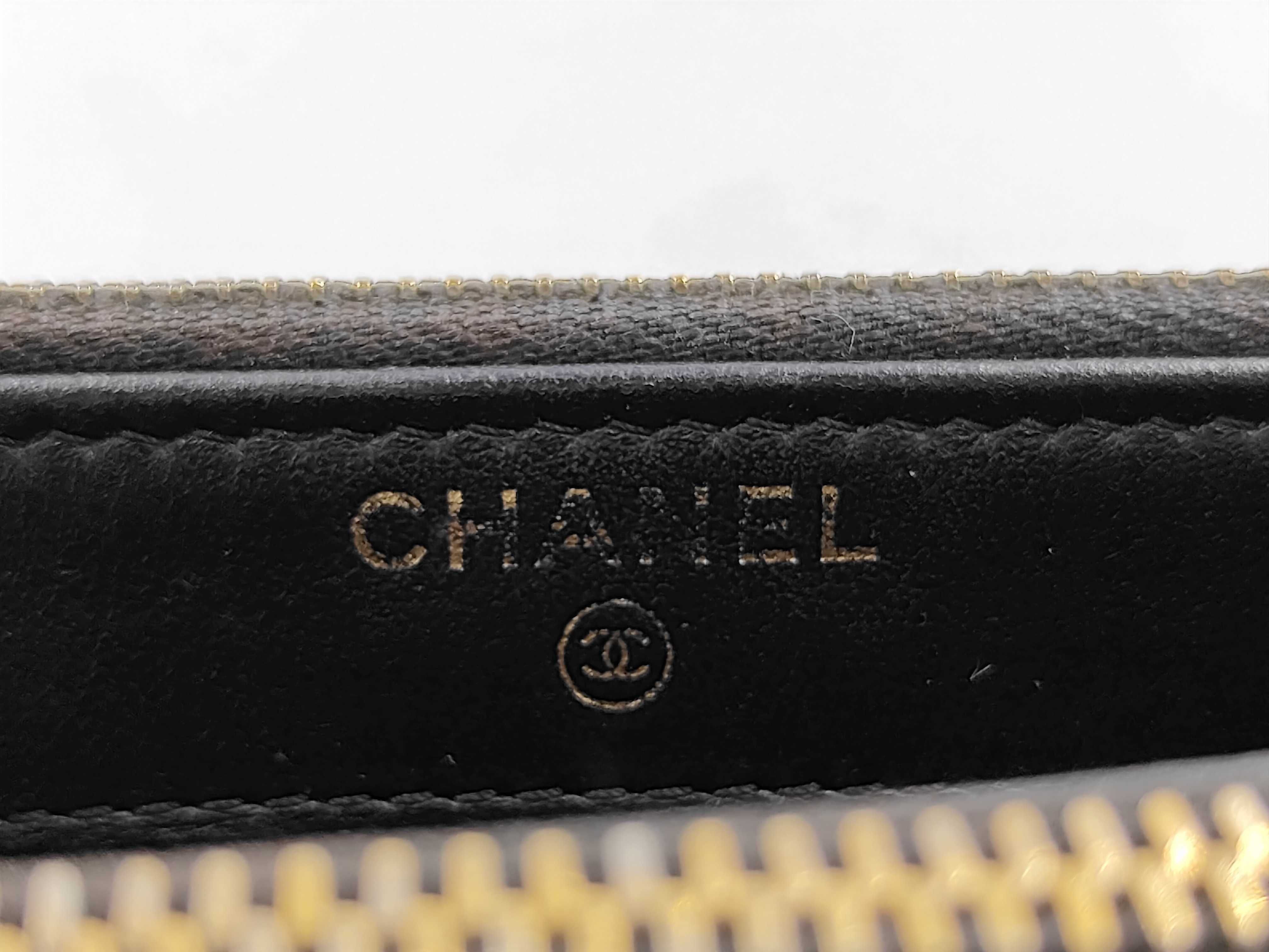 Chain Shoulder Bag — view 10