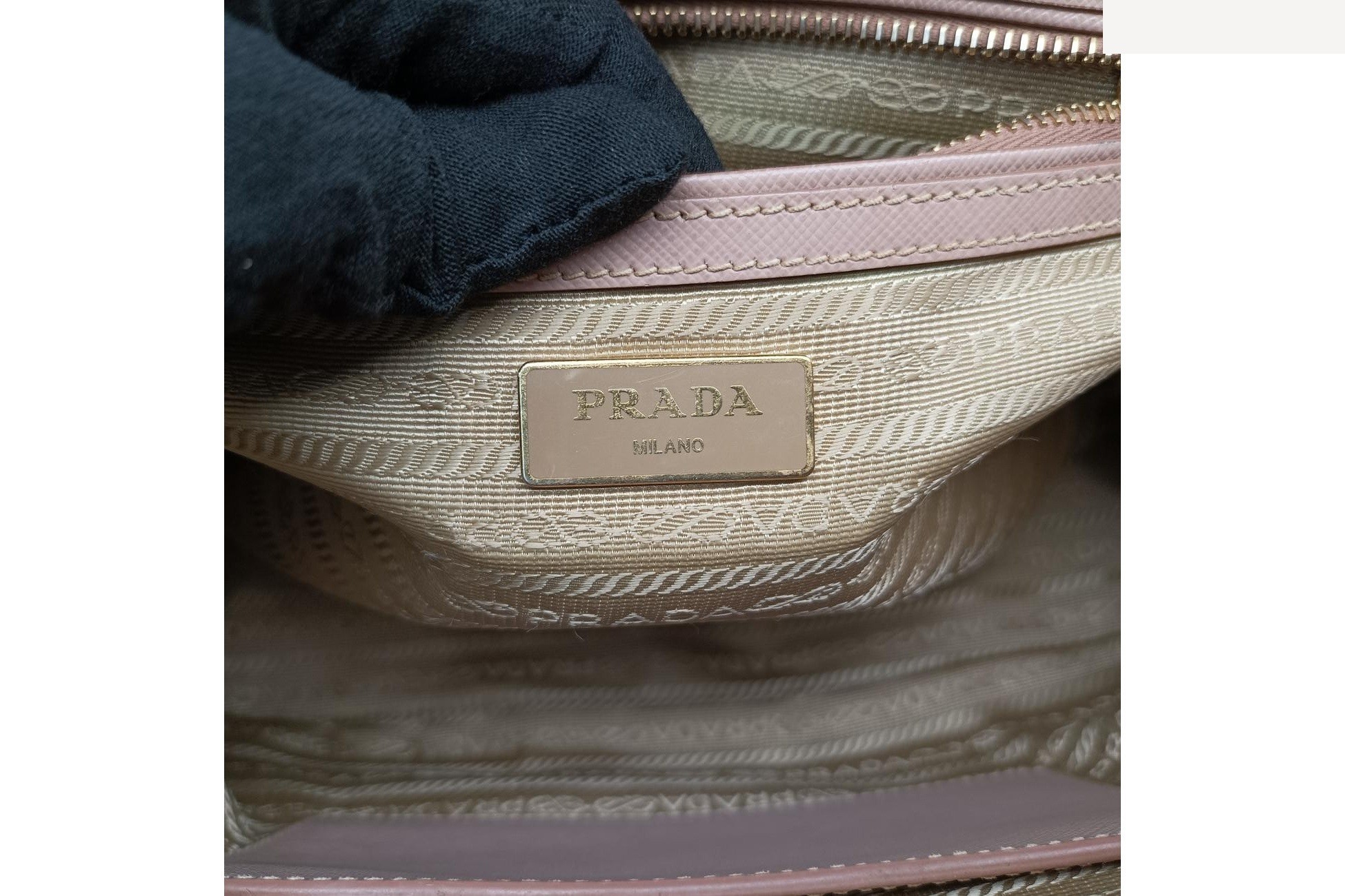 Galleria Saffiano Leather Pink — view 7