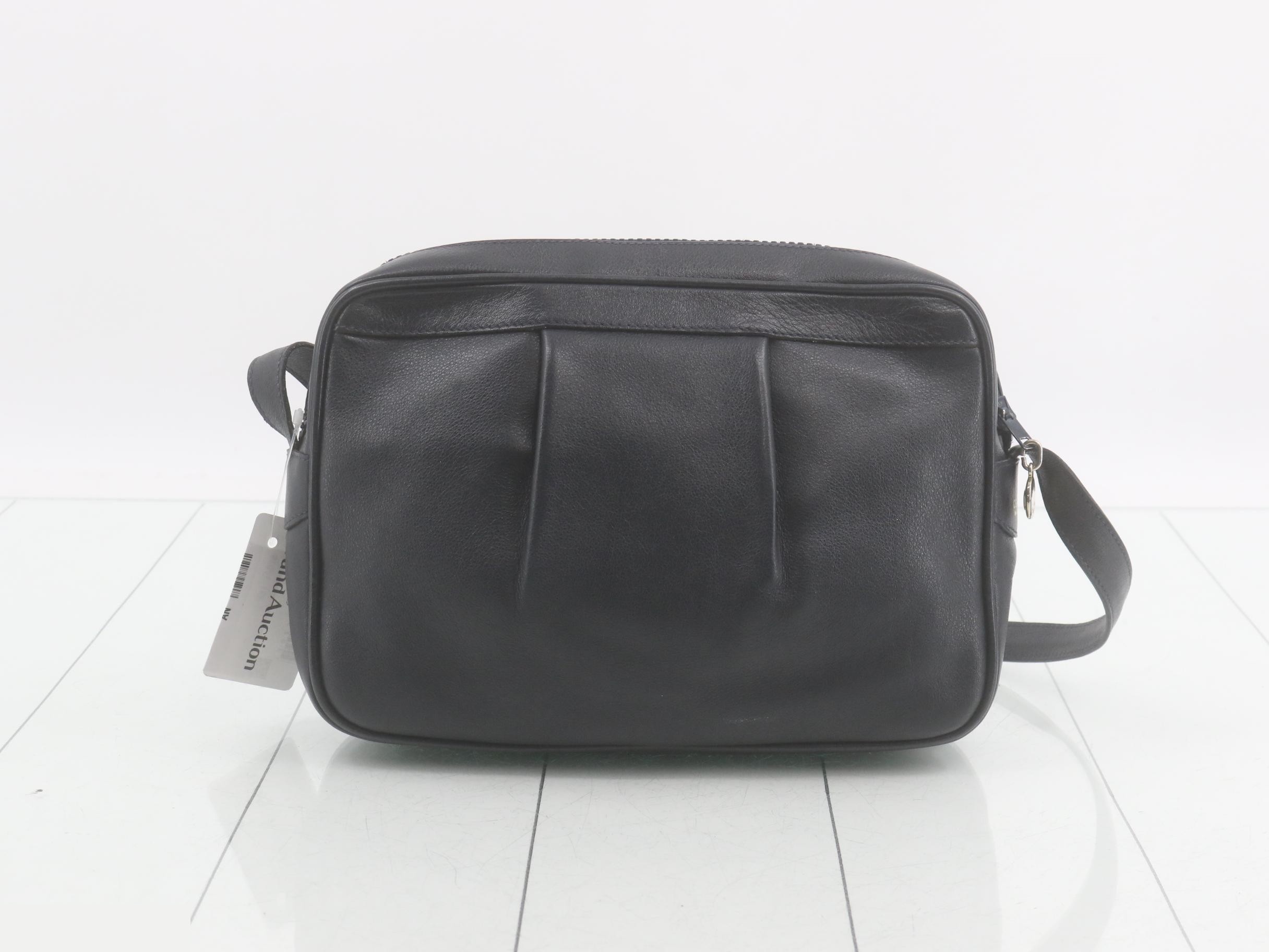 Camera shoulder bag — view 2