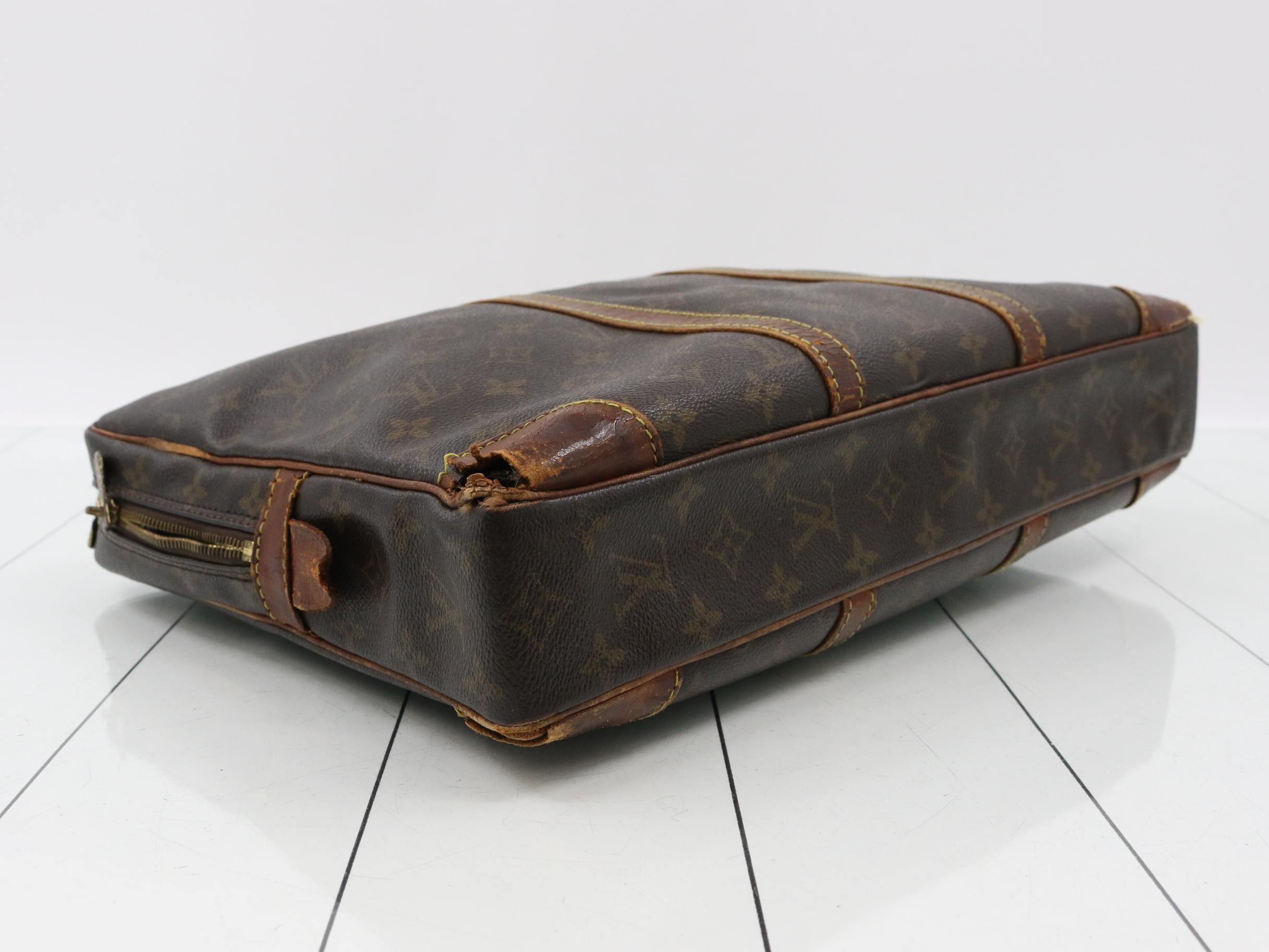 M53361 LV Monogram Porte Documents Voyage — view 5