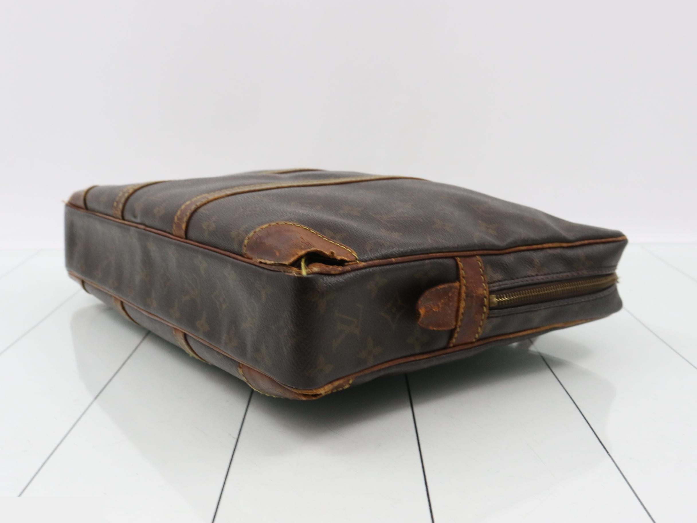 M53361 LV Monogram Porte Documents Voyage — view 6