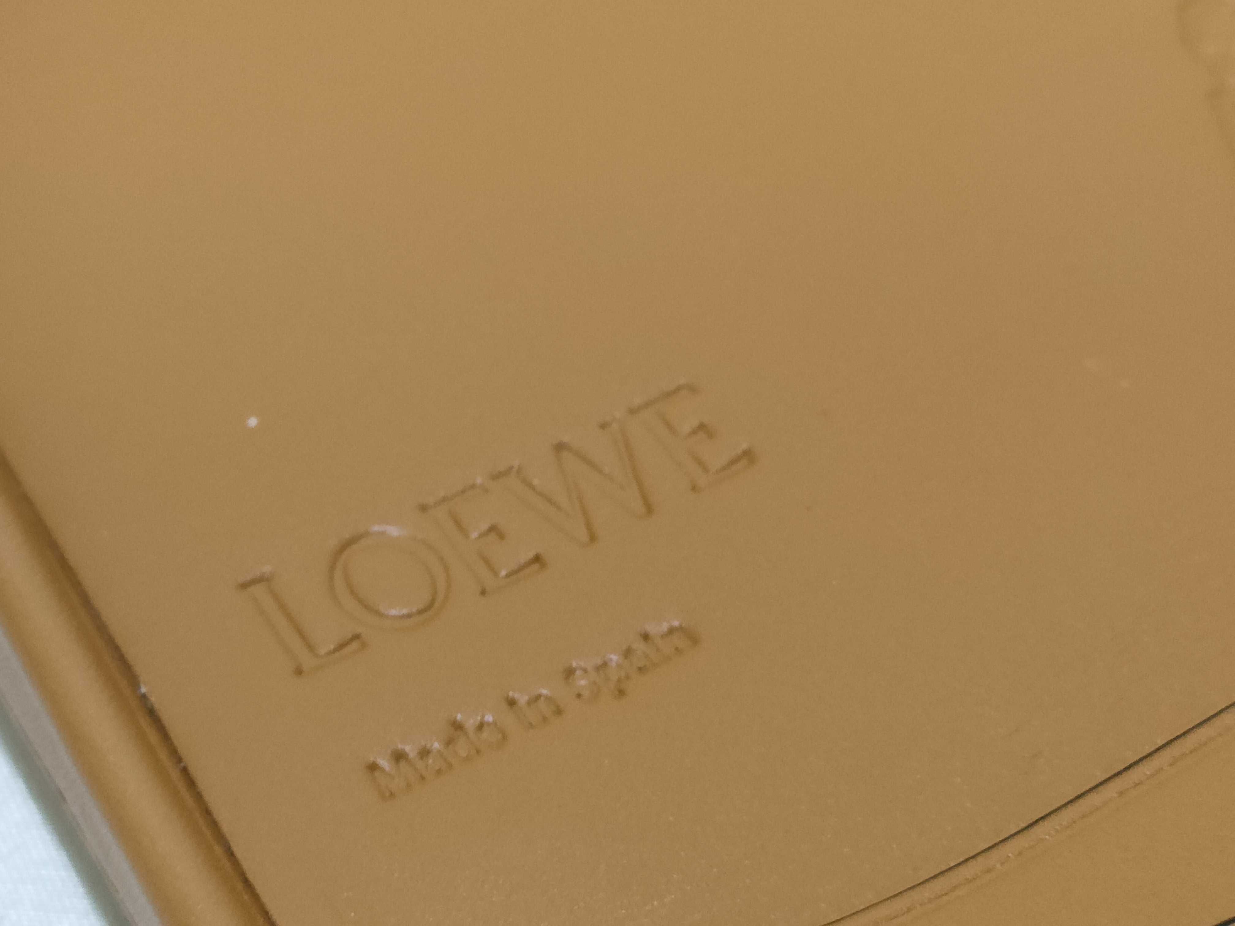(Loewe) Limited Edition Shoulder Bag (50 pieces worldwide) — view 10