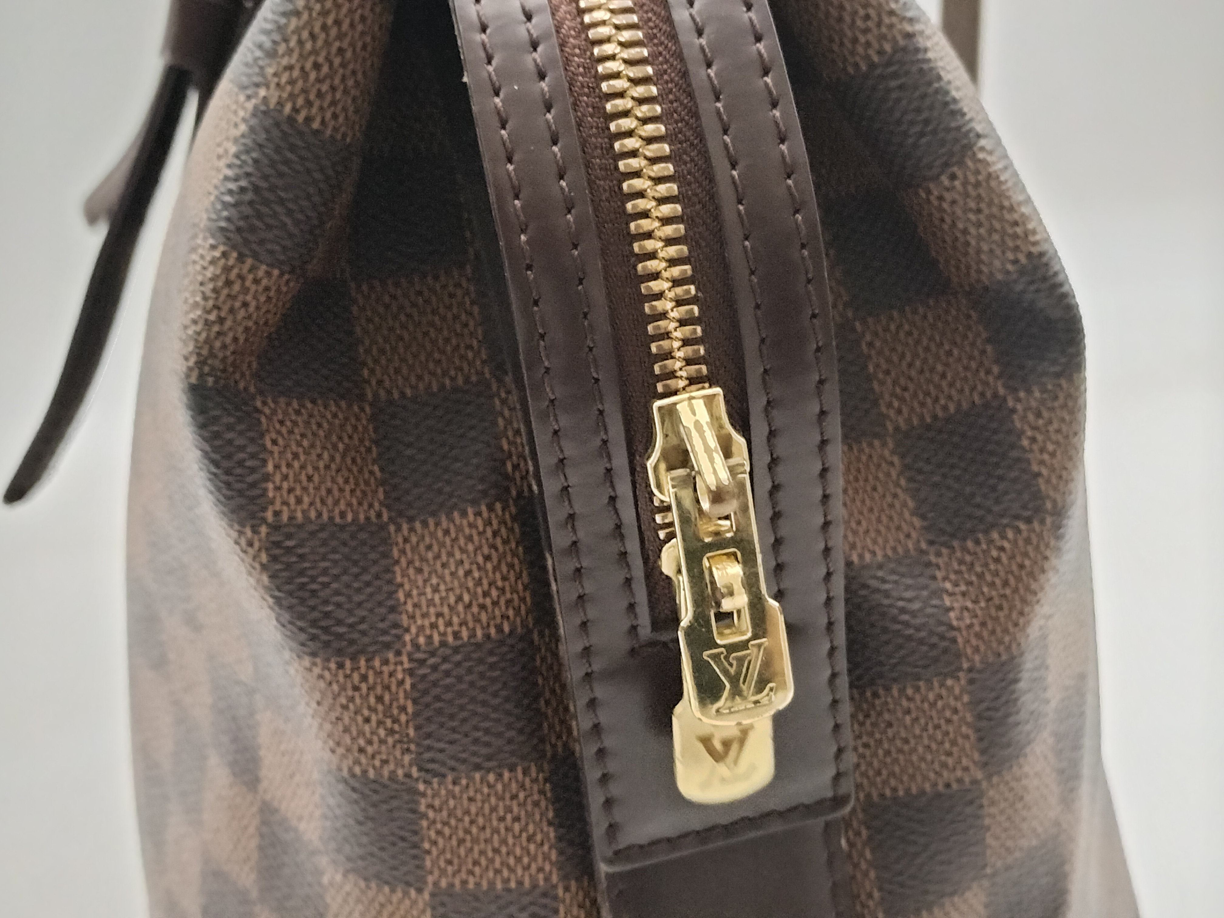 Damier Chelsea N51119 Shoulder Bag — view 11
