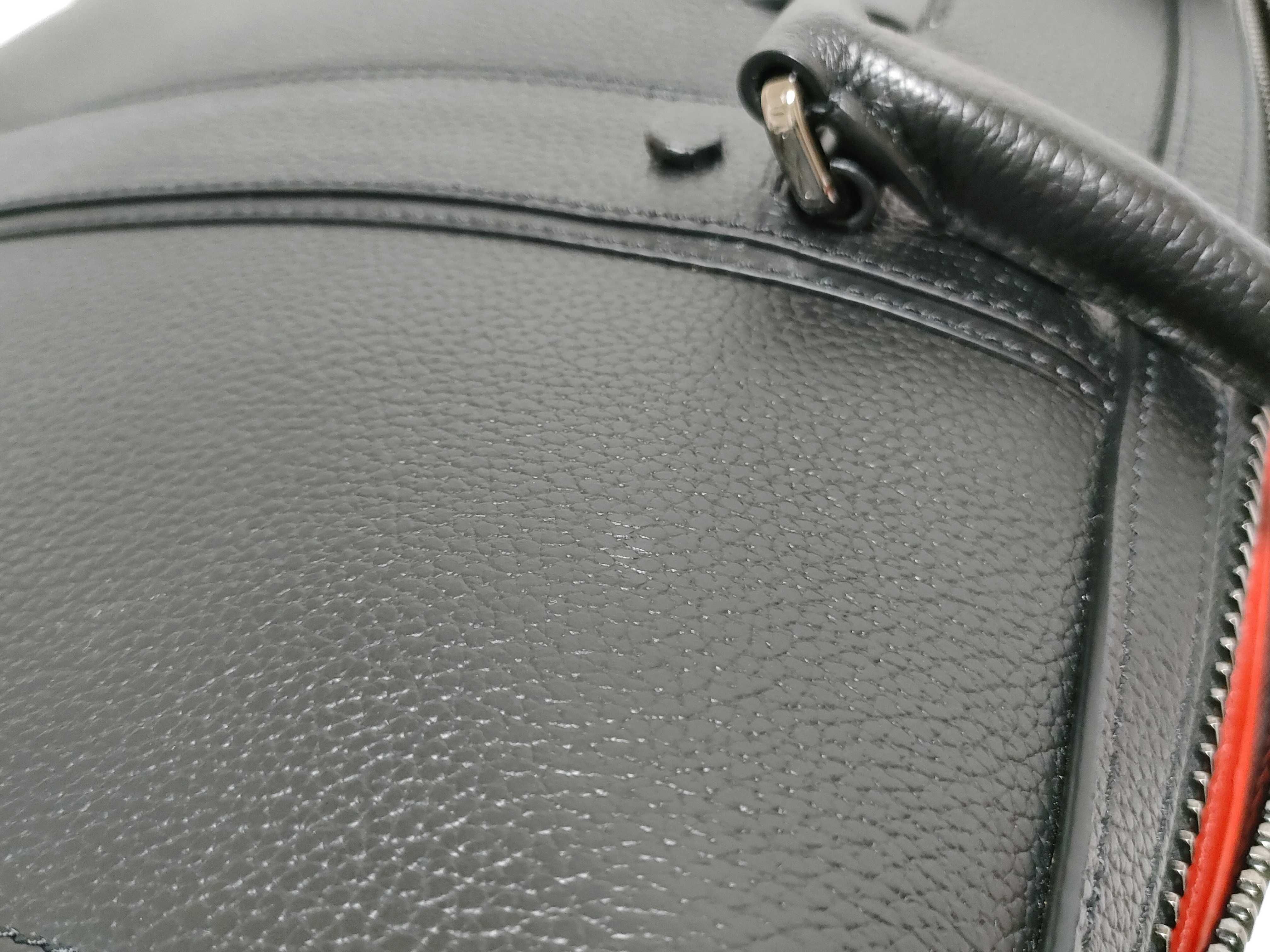Leather 2-Way Shoulder Bag, Black, Street Wall Handbag — view 15