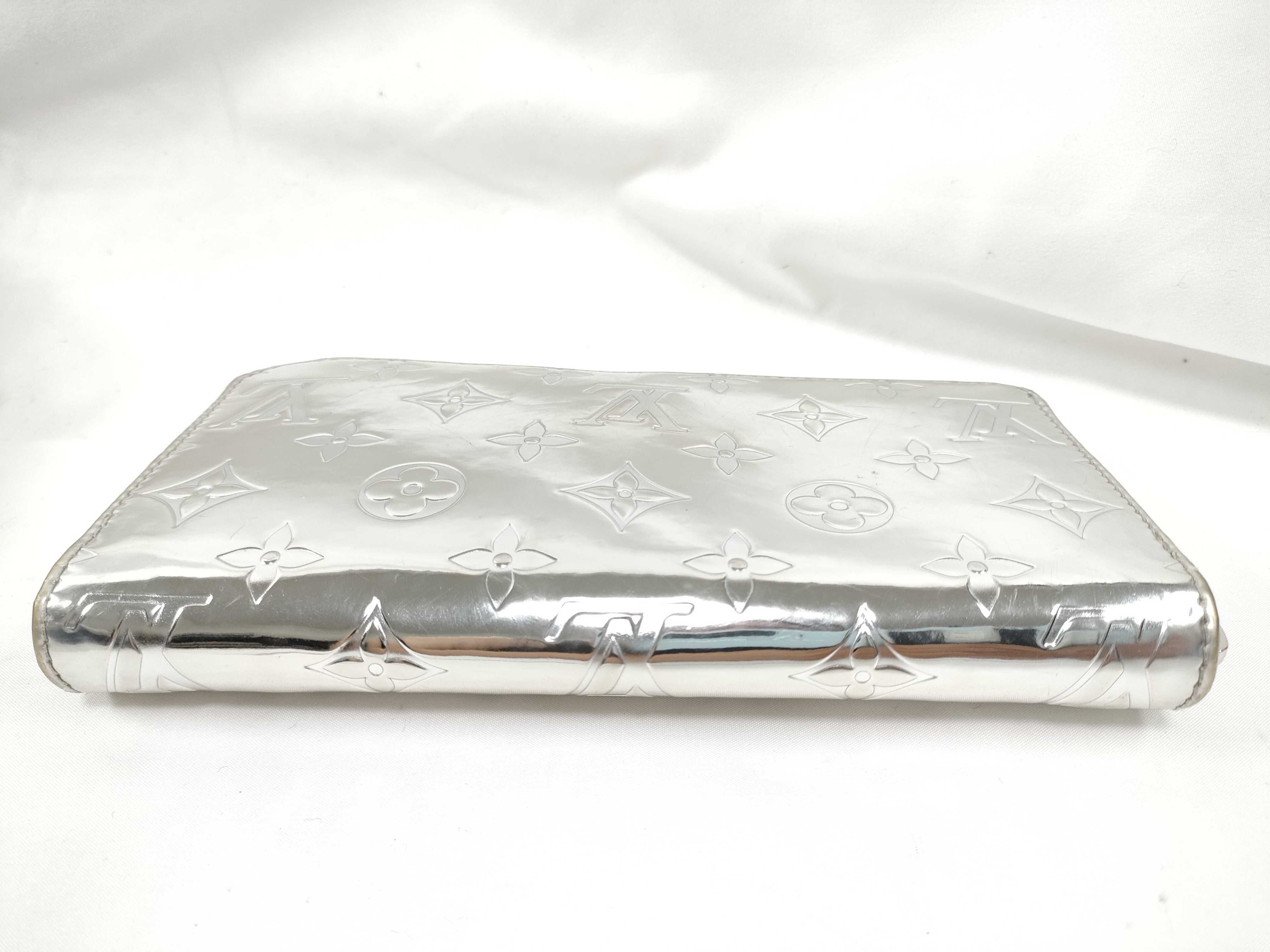 Zippy Wallet Vivienne Wallet — view 3