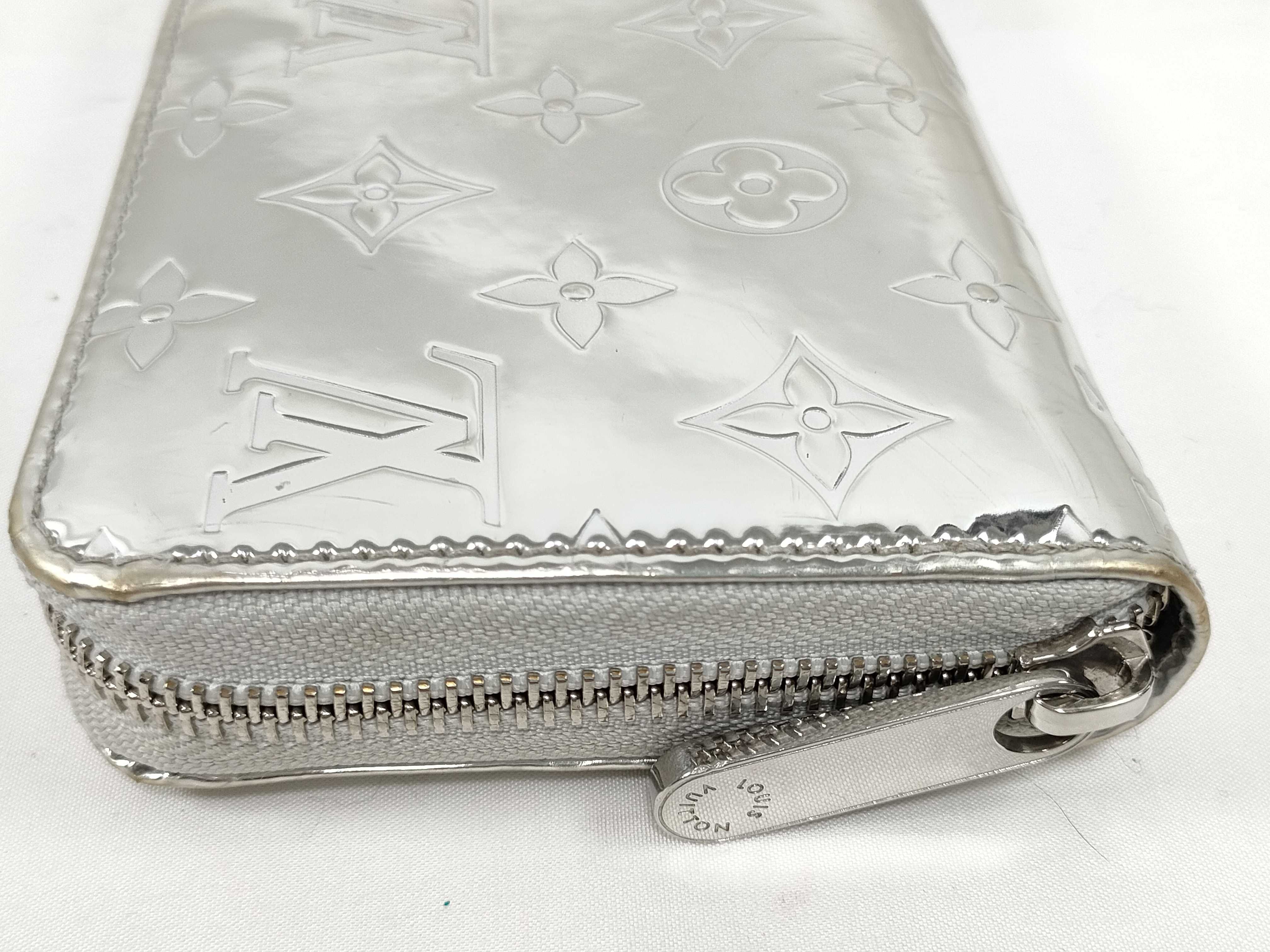 Zippy Wallet Vivienne Wallet — view 7