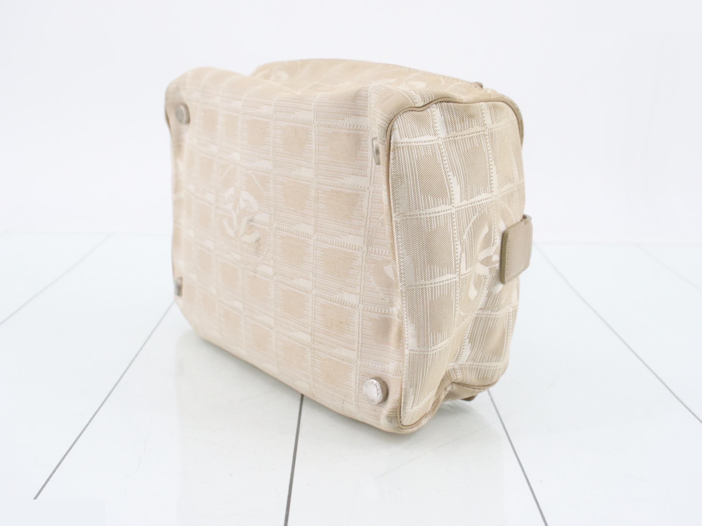 Travel line (bags) / Pouches / Vanity — view 6