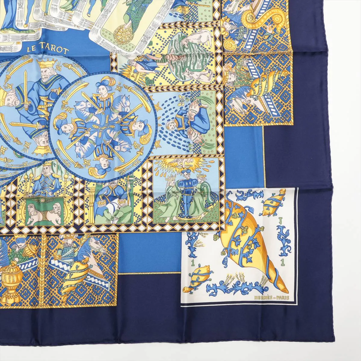 Carre 90 LE TAROT card scarf silk blue thread — view 4
