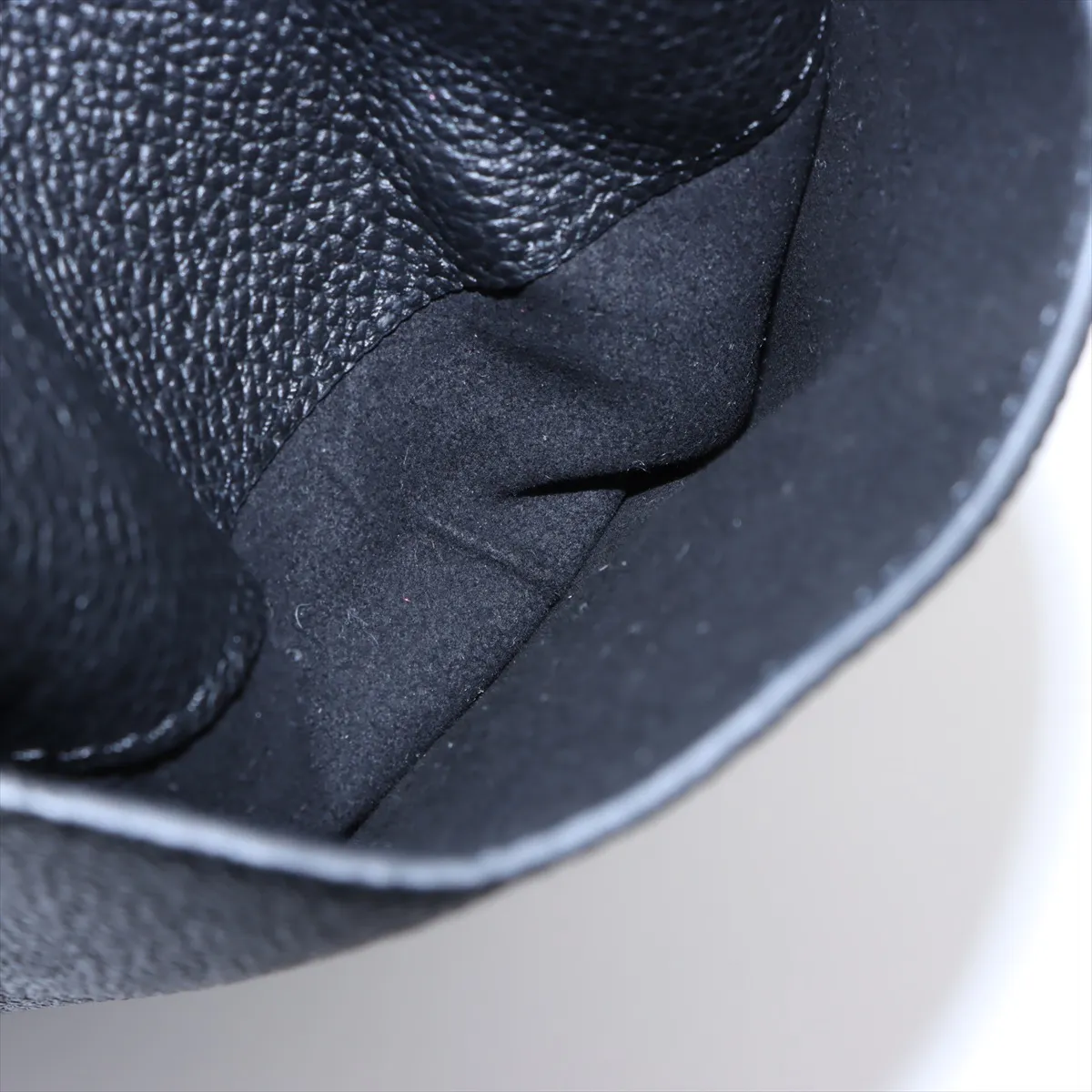 Sangle Bucket Leather Shoulder Bag Black — view 11