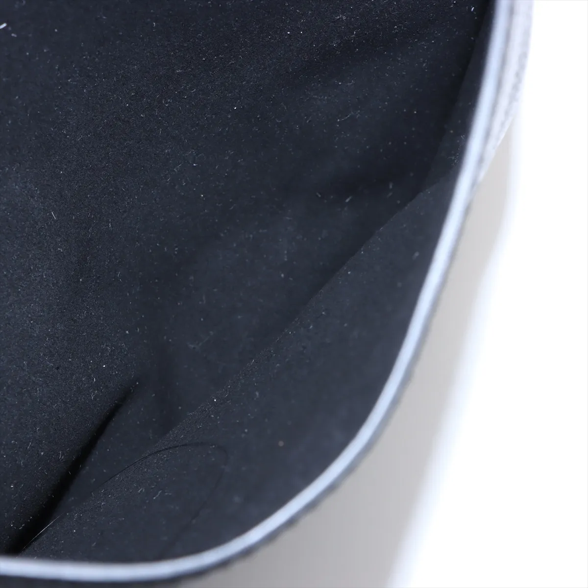 Sangle Bucket Leather Shoulder Bag Black — view 9
