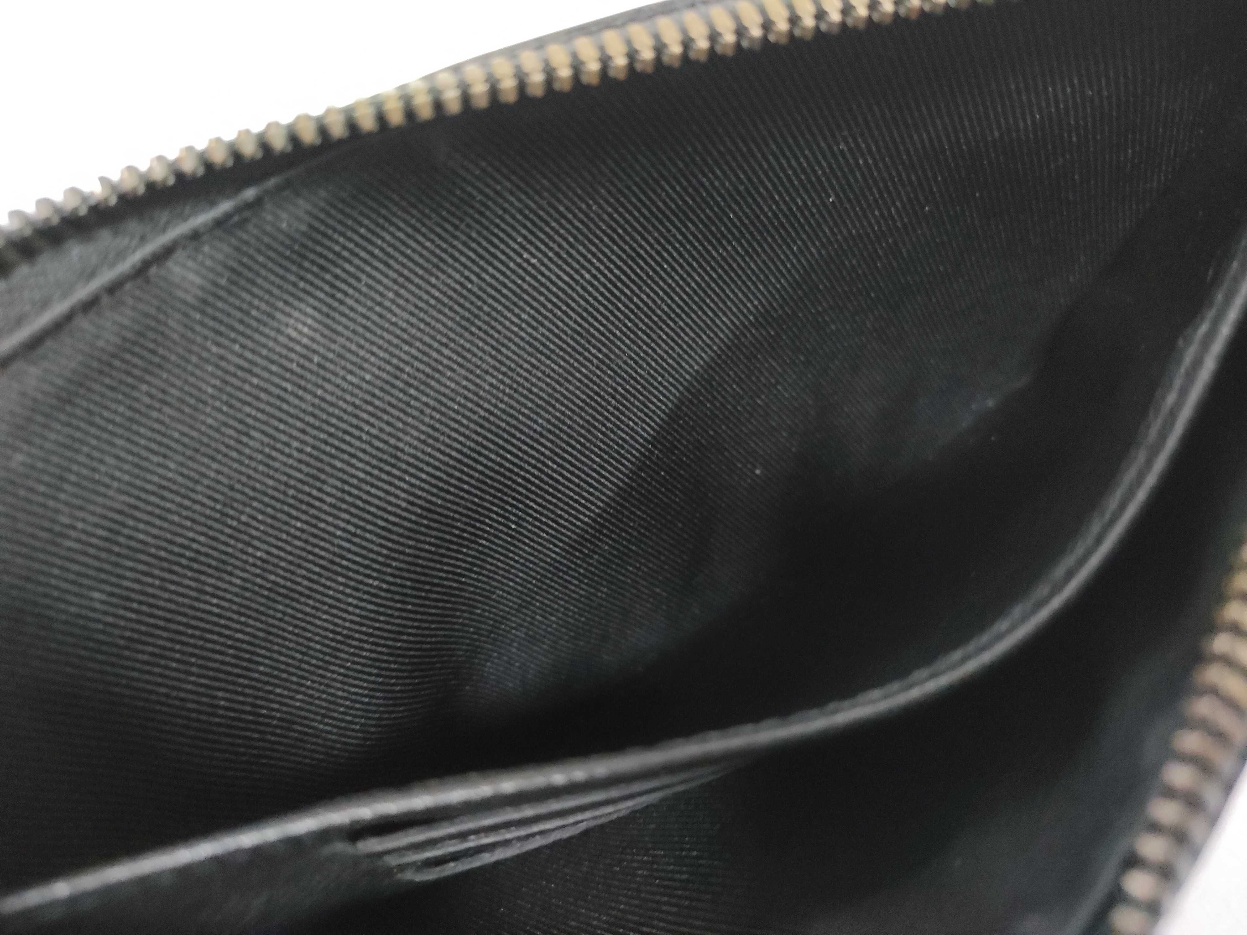 LV Pochette Discovery PM M44323 Pouch — view 9
