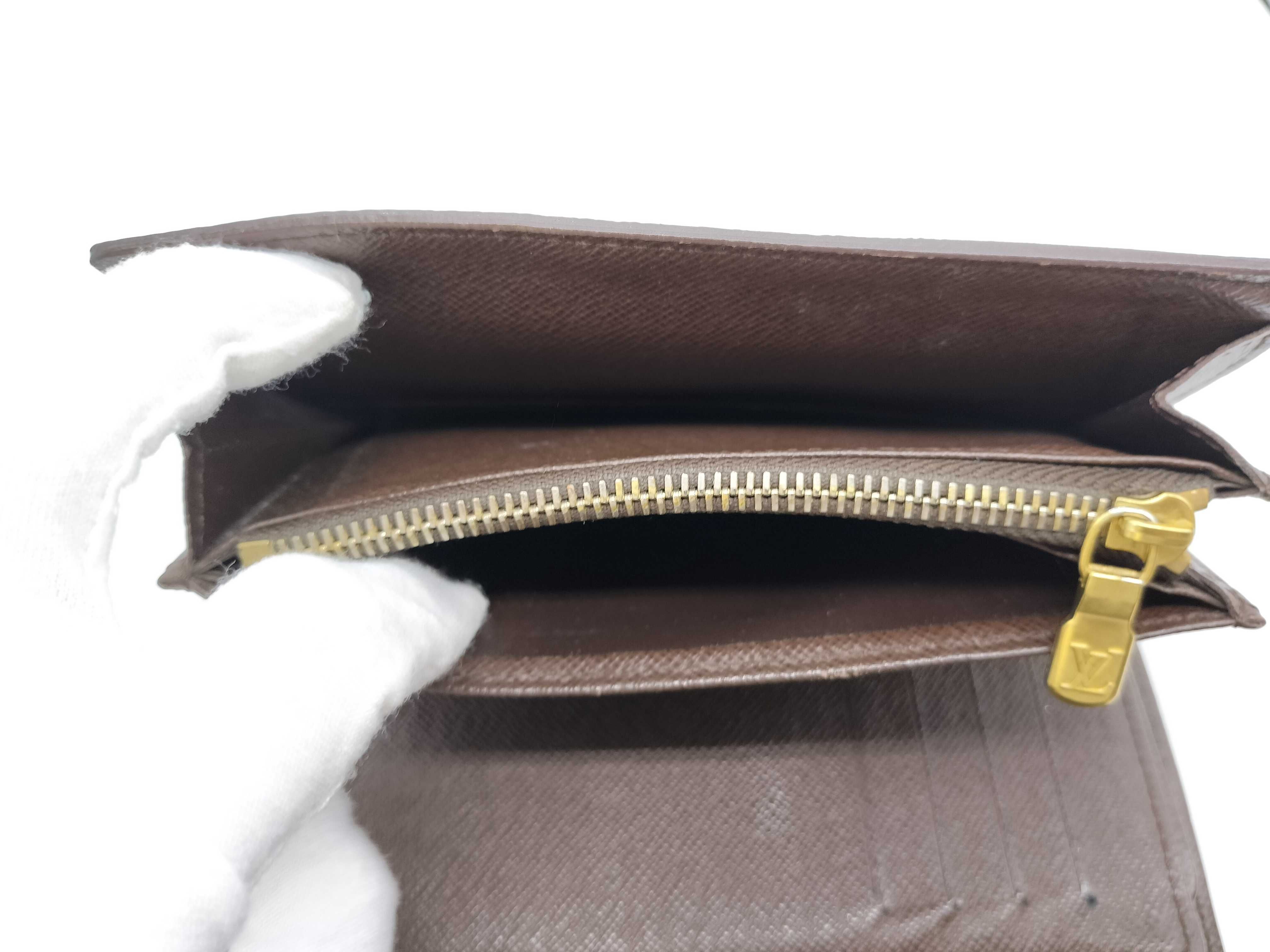 Damier Tri-fold Wallet — view 10