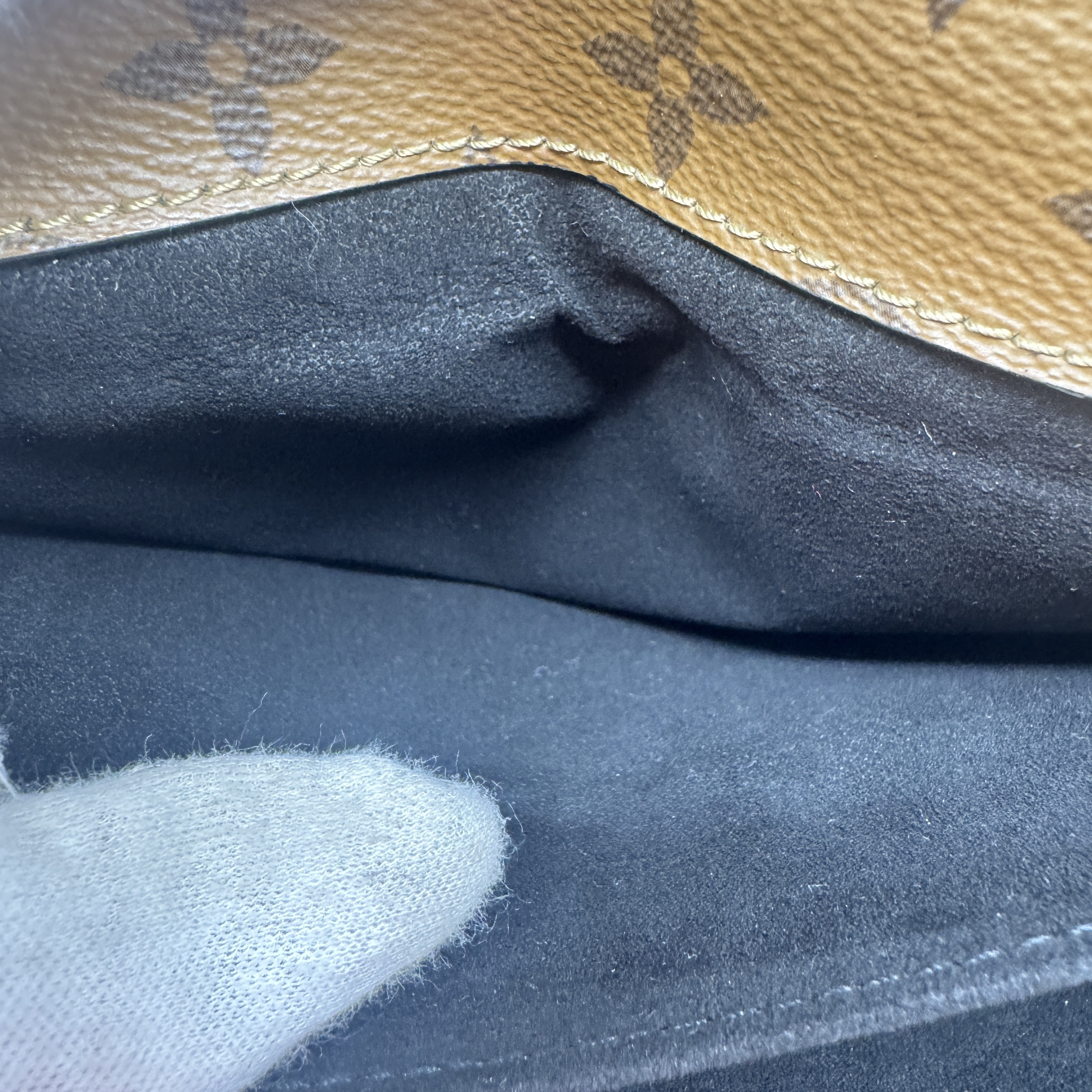 Monogram Reverse Pochette Metis MM 2-way Shoulder Bag — view 14