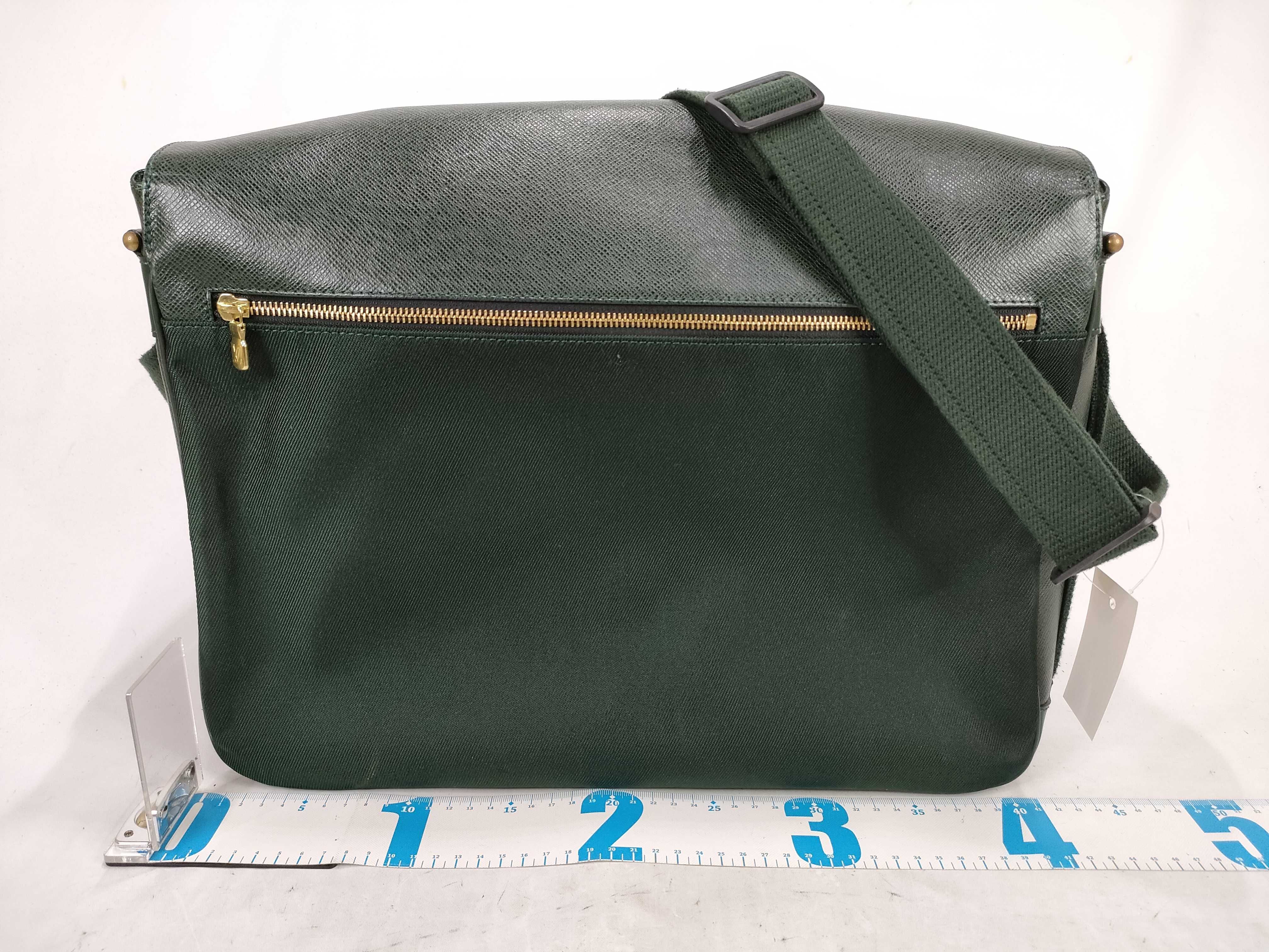 Taiga Delsu M30162 Shoulder Bag — view 2