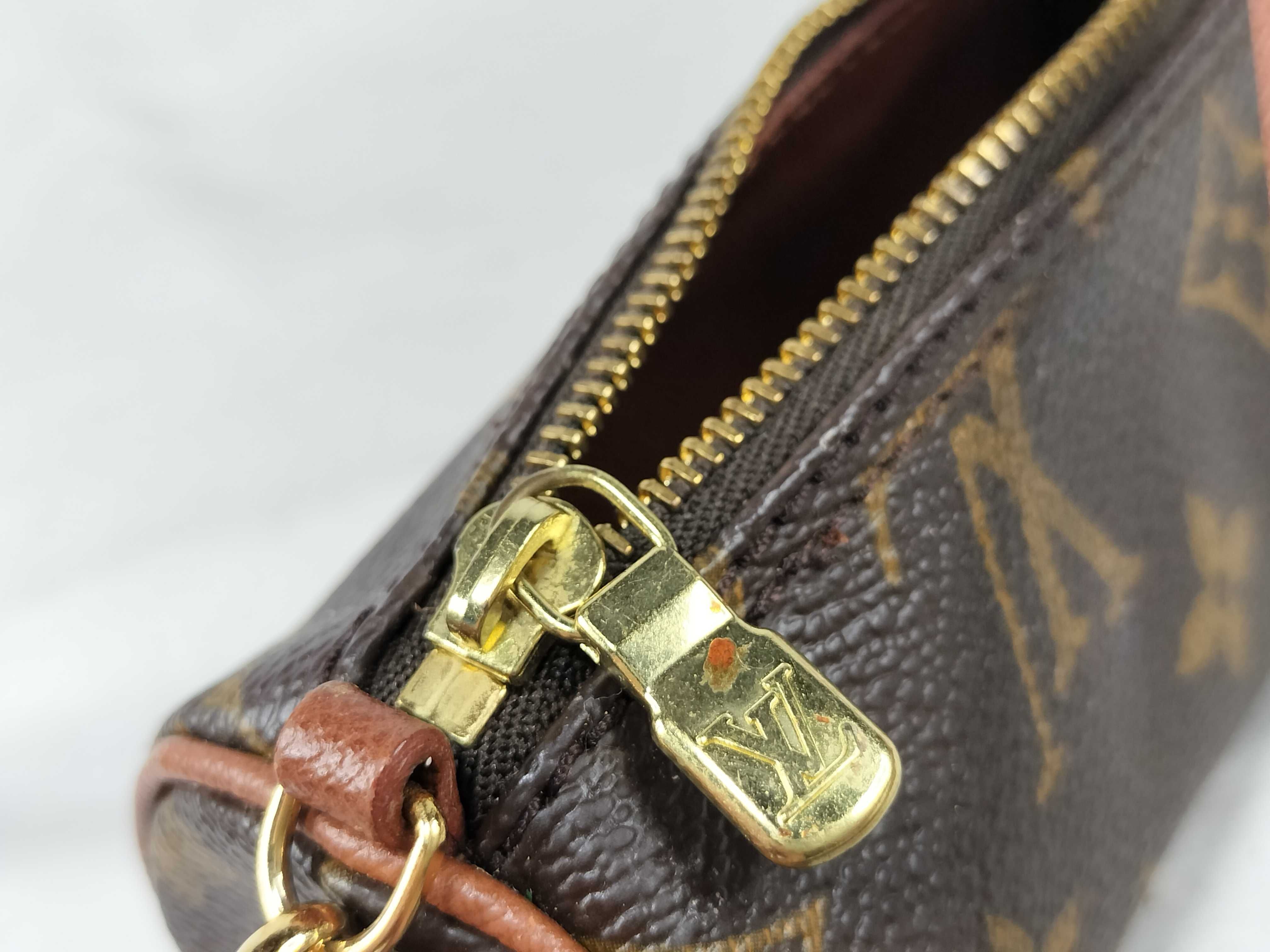 Monogram Louis Vuitton Monogram Attached Pouch — view 13