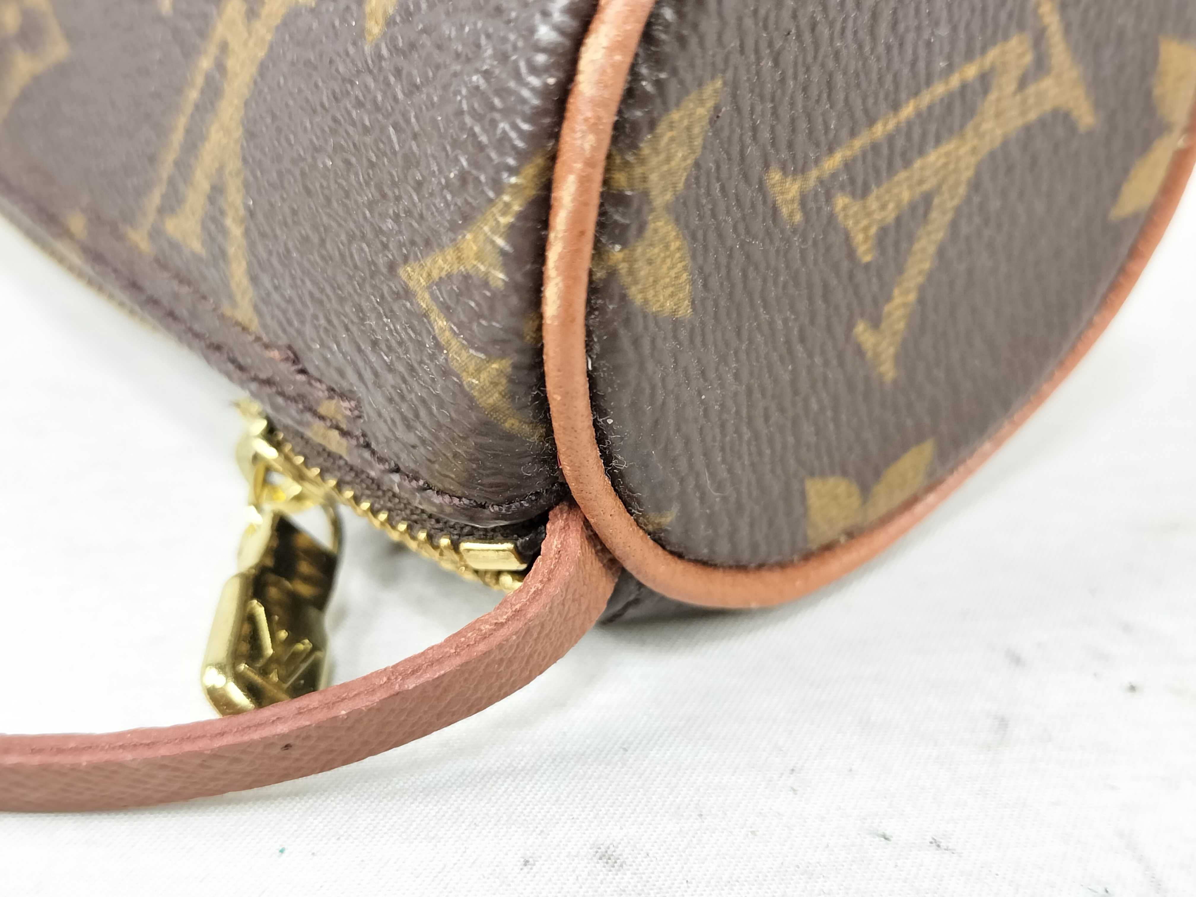 Monogram Louis Vuitton Monogram Attached Pouch — view 5