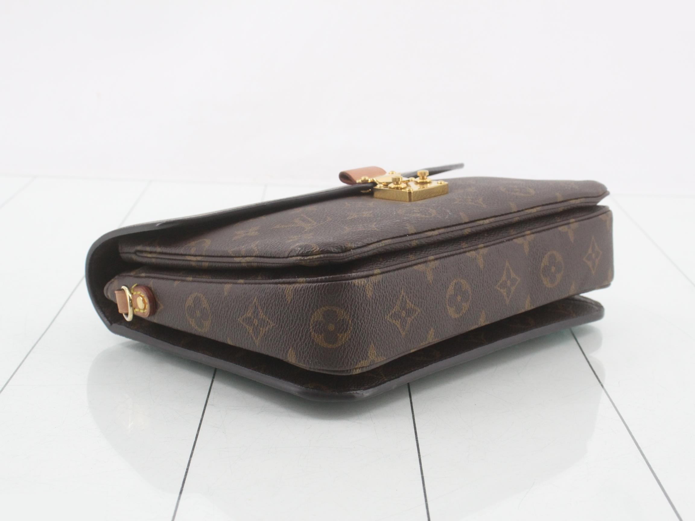 Monogram Pochette Metis MM 2-Way Handbag — view 5