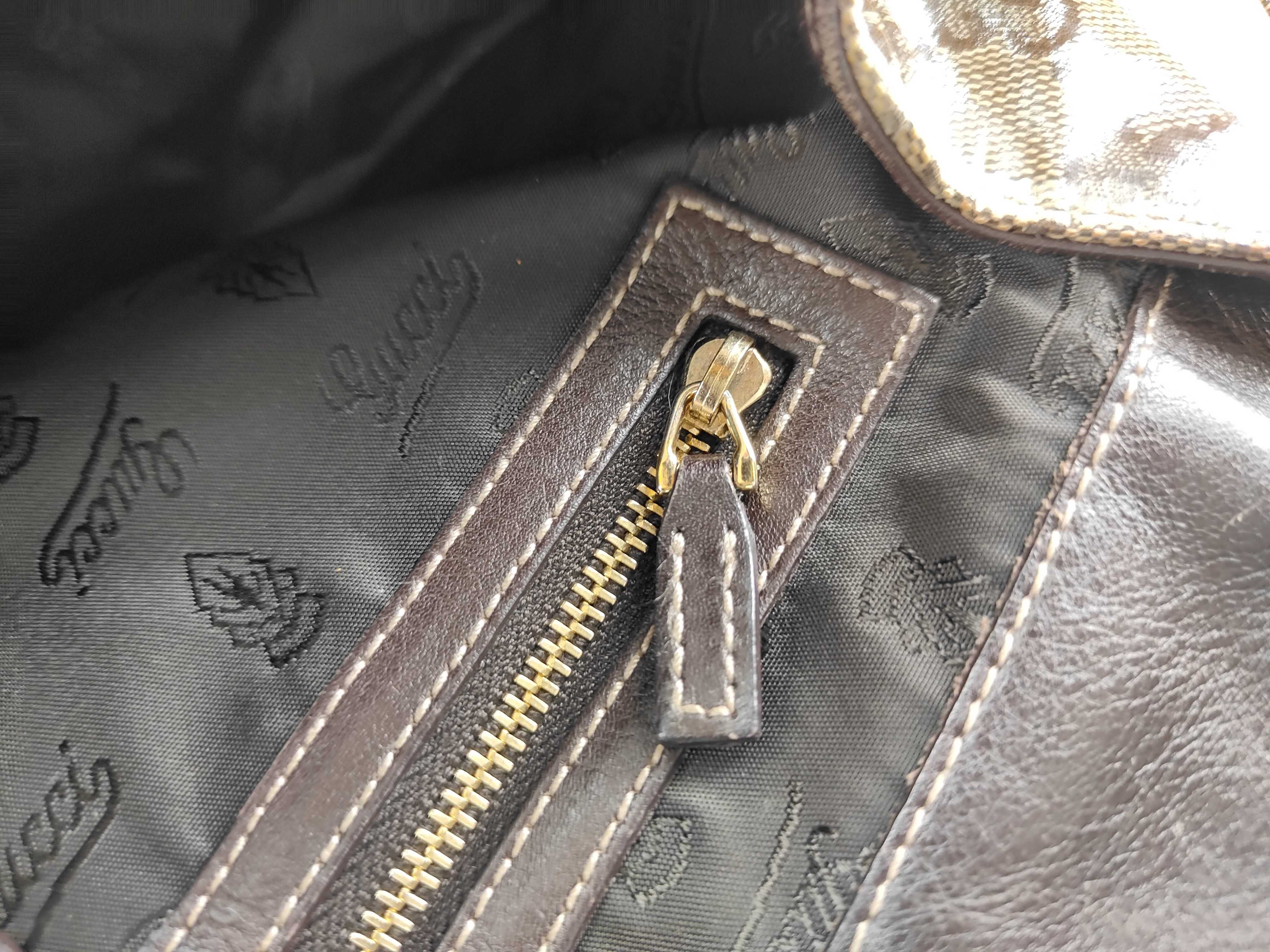 GG Canvas Handbag — view 15