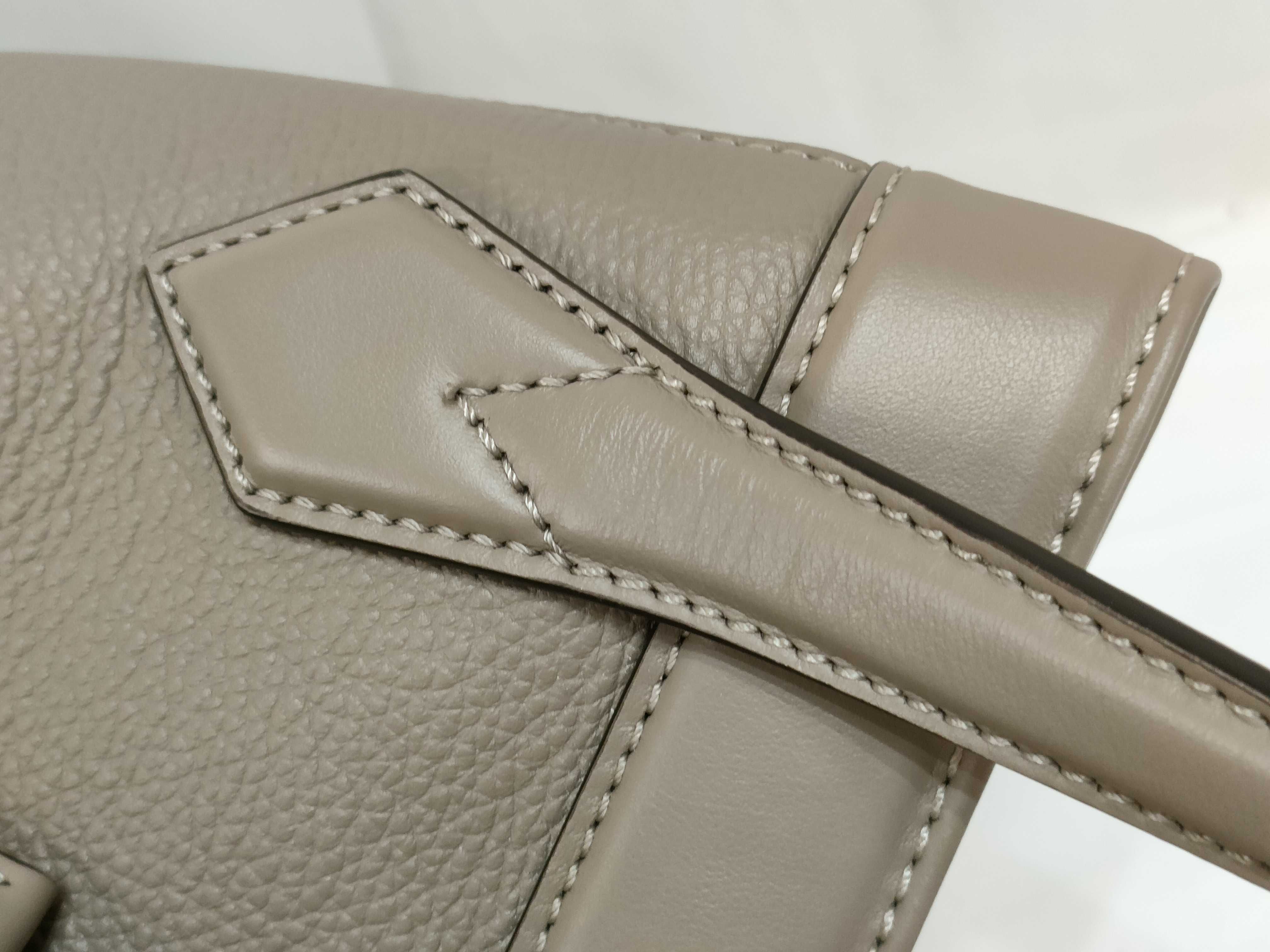 Origami Leather Tote Bag, Beige, 8BH414 (Handbag) — view 4