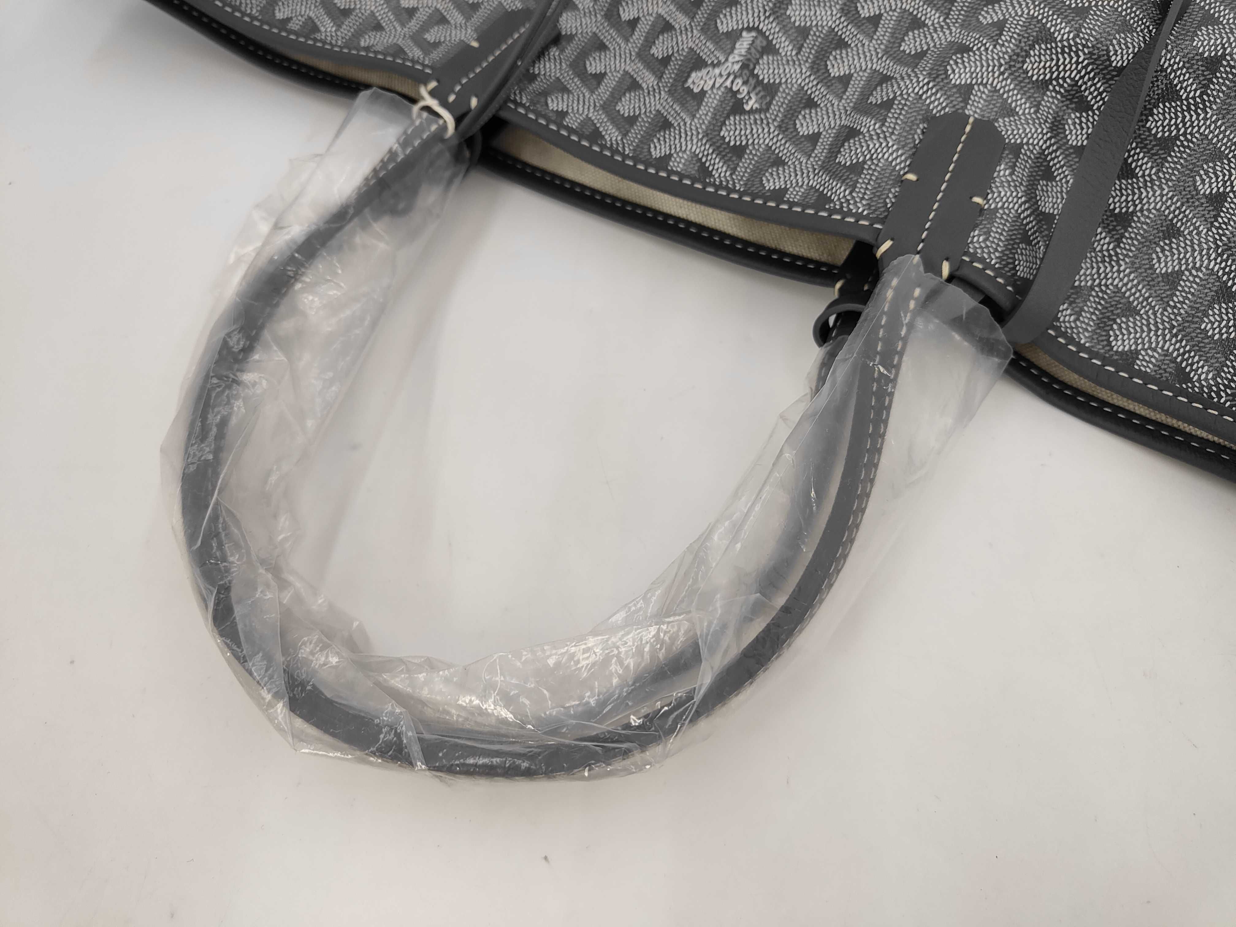 Saint-Louis PM Gray Tote Bag — view 4