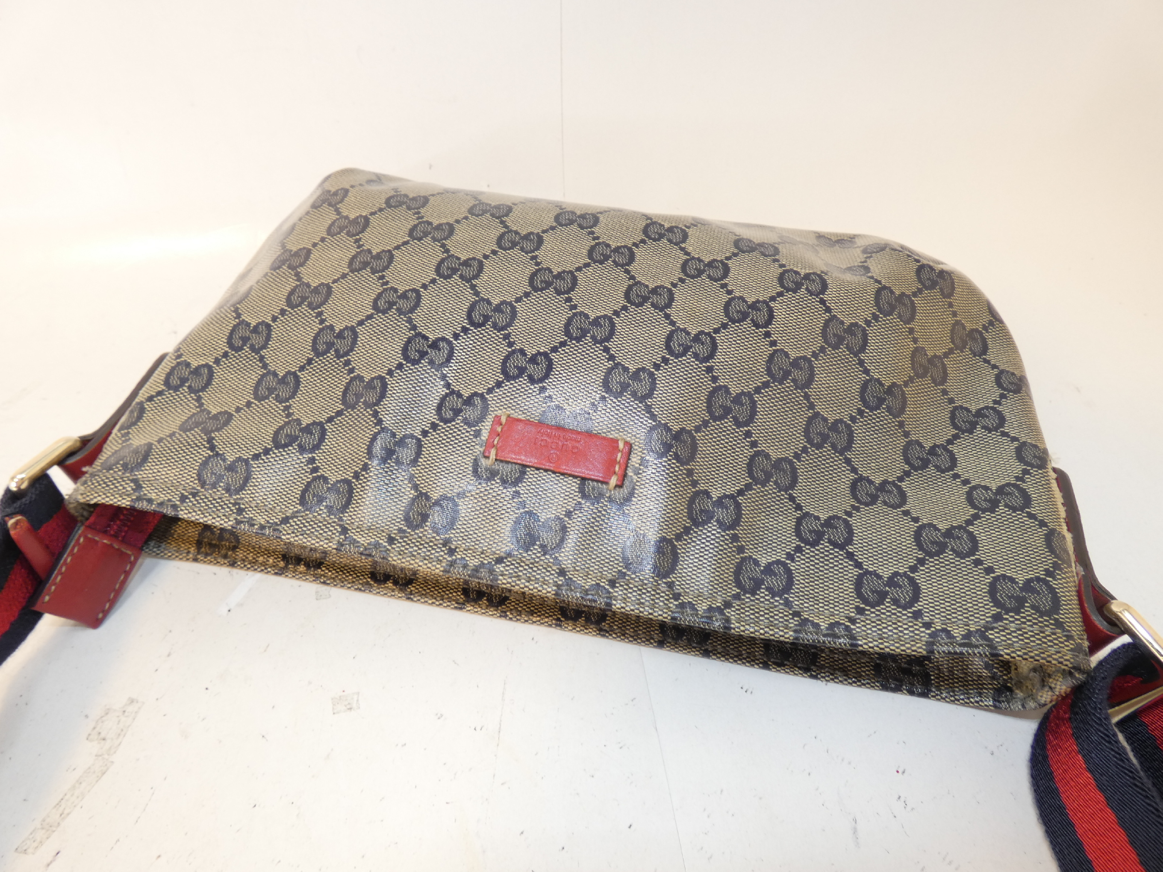 GG Crystal Body Bag Shoulder Bag — view 3