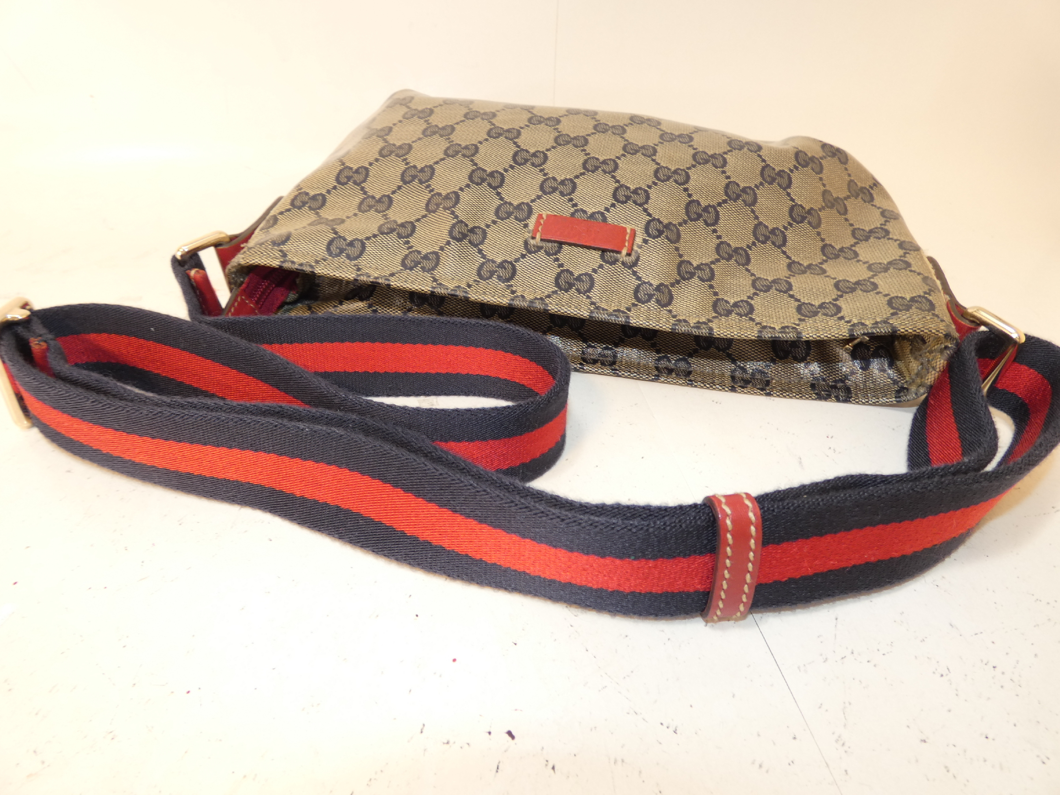 GG Crystal Body Bag Shoulder Bag — view 4
