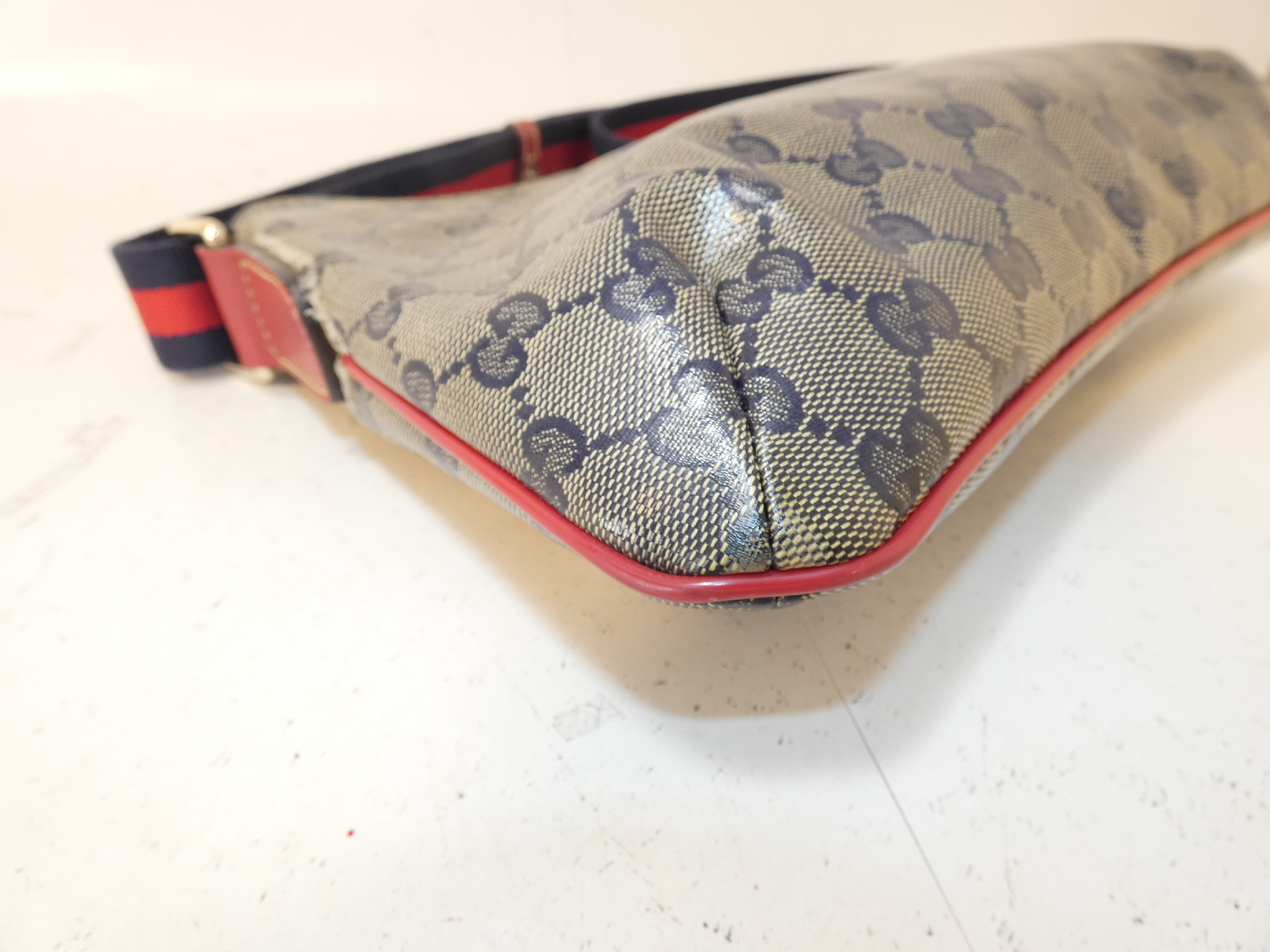 GG Crystal Body Bag Shoulder Bag — view 5