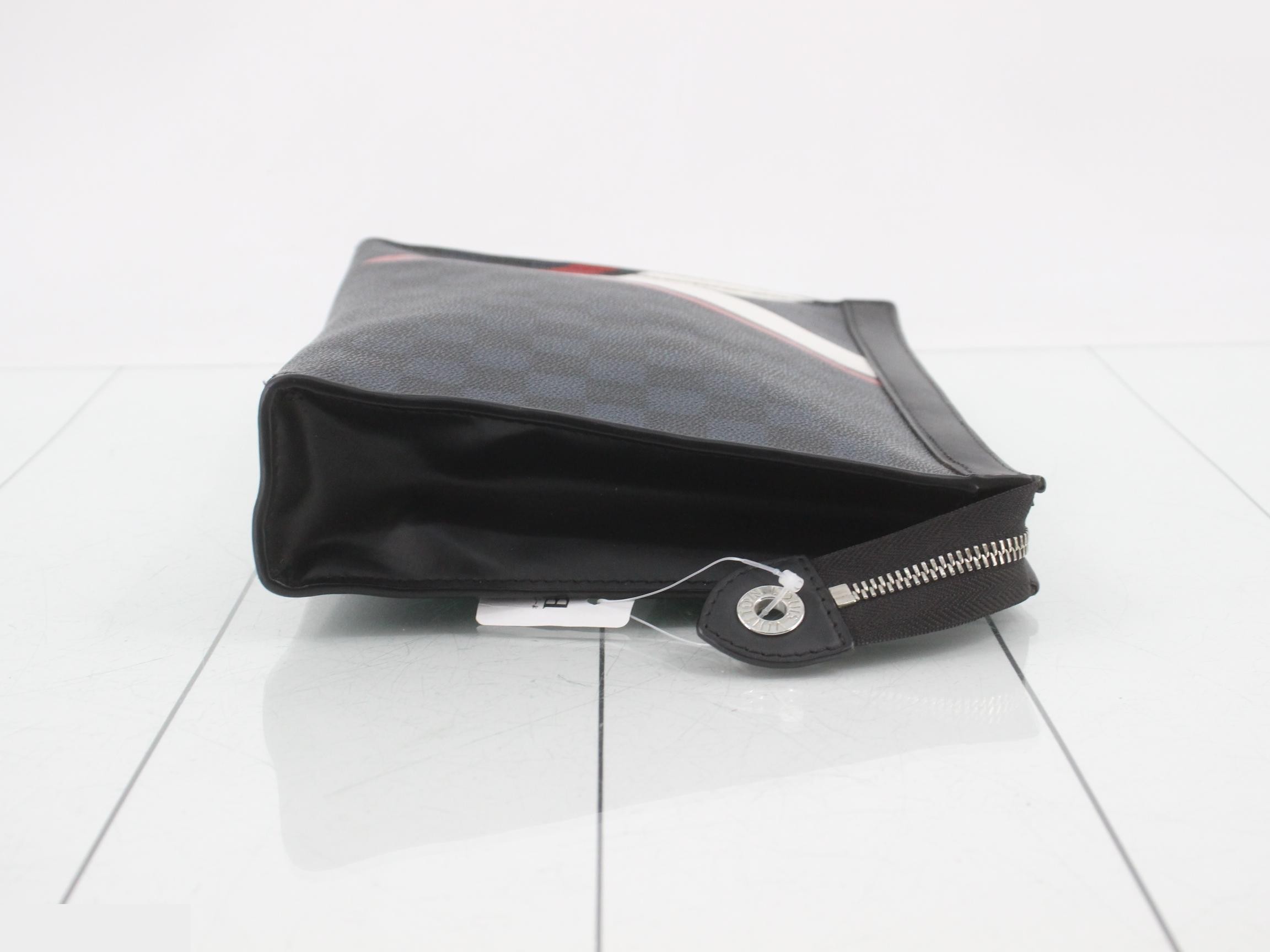 Damier Cobalt America's Cup Pochette Voyage MM Clutch Bag — view 3