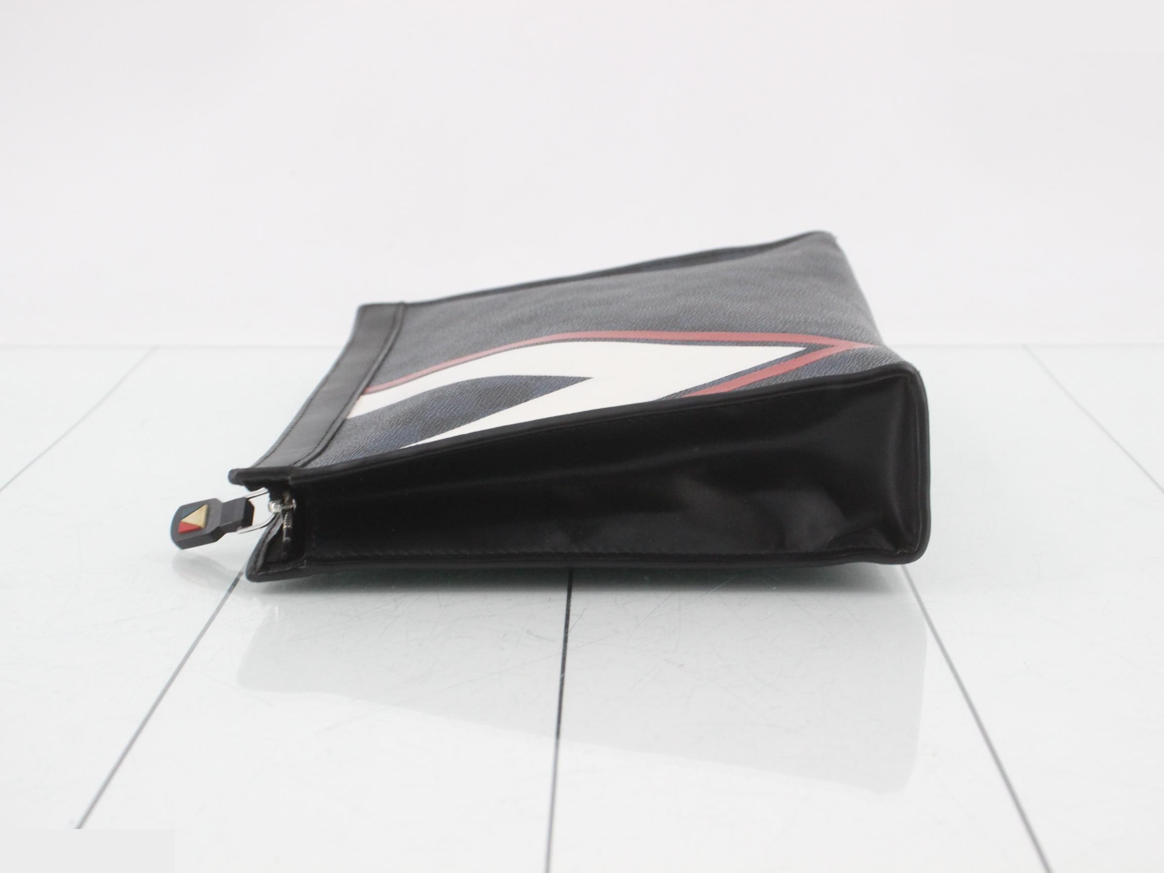 Damier Cobalt America's Cup Pochette Voyage MM Clutch Bag — view 4