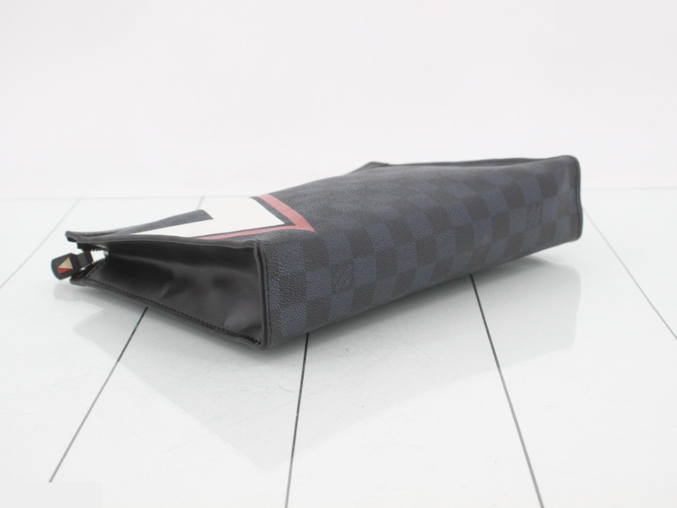 Damier Cobalt America's Cup Pochette Voyage MM Clutch Bag — view 5