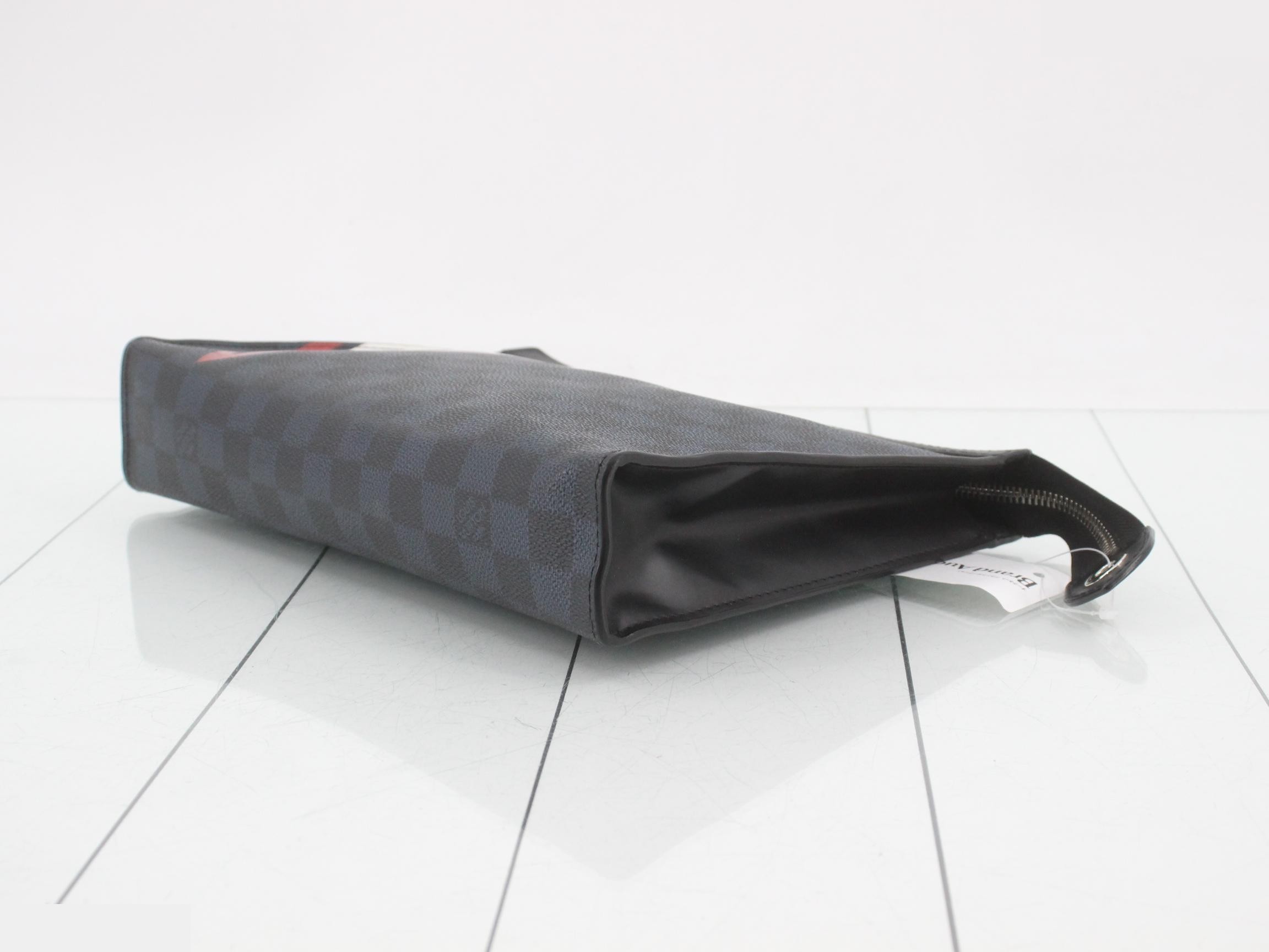 Damier Cobalt America's Cup Pochette Voyage MM Clutch Bag — view 6