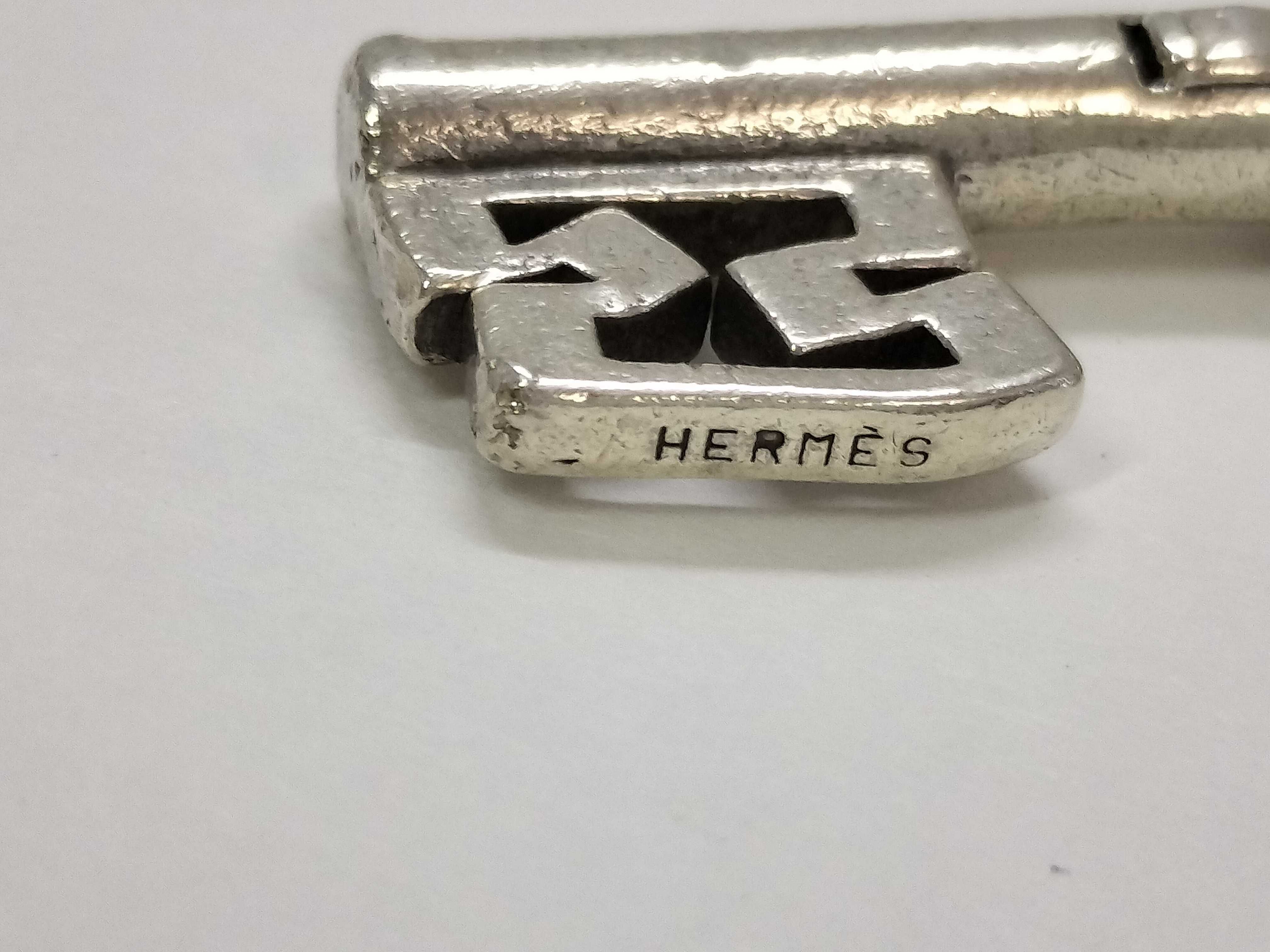 Key-shaped charm key ring silver charm — view 4
