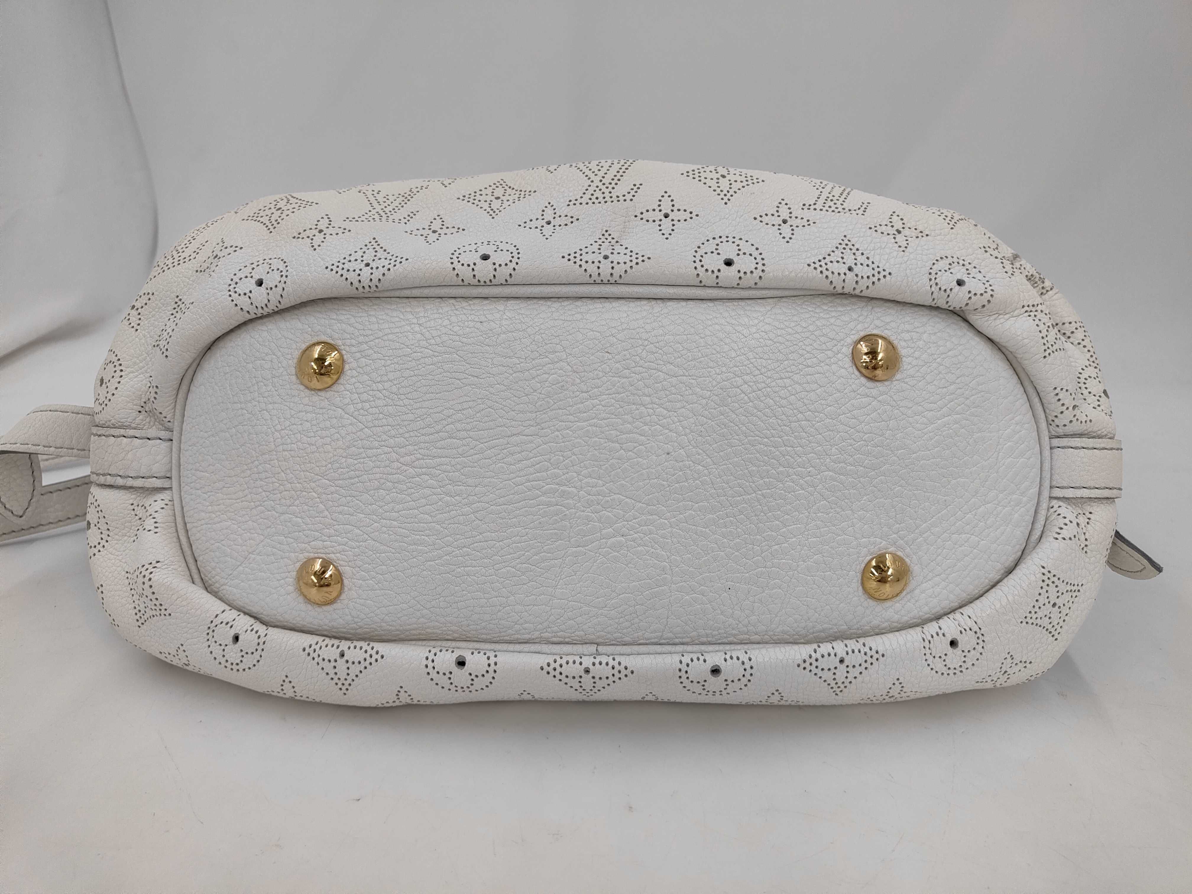 Mahina M95661 Monogram Blanc Mahina XS Shoulder Bag — view 7