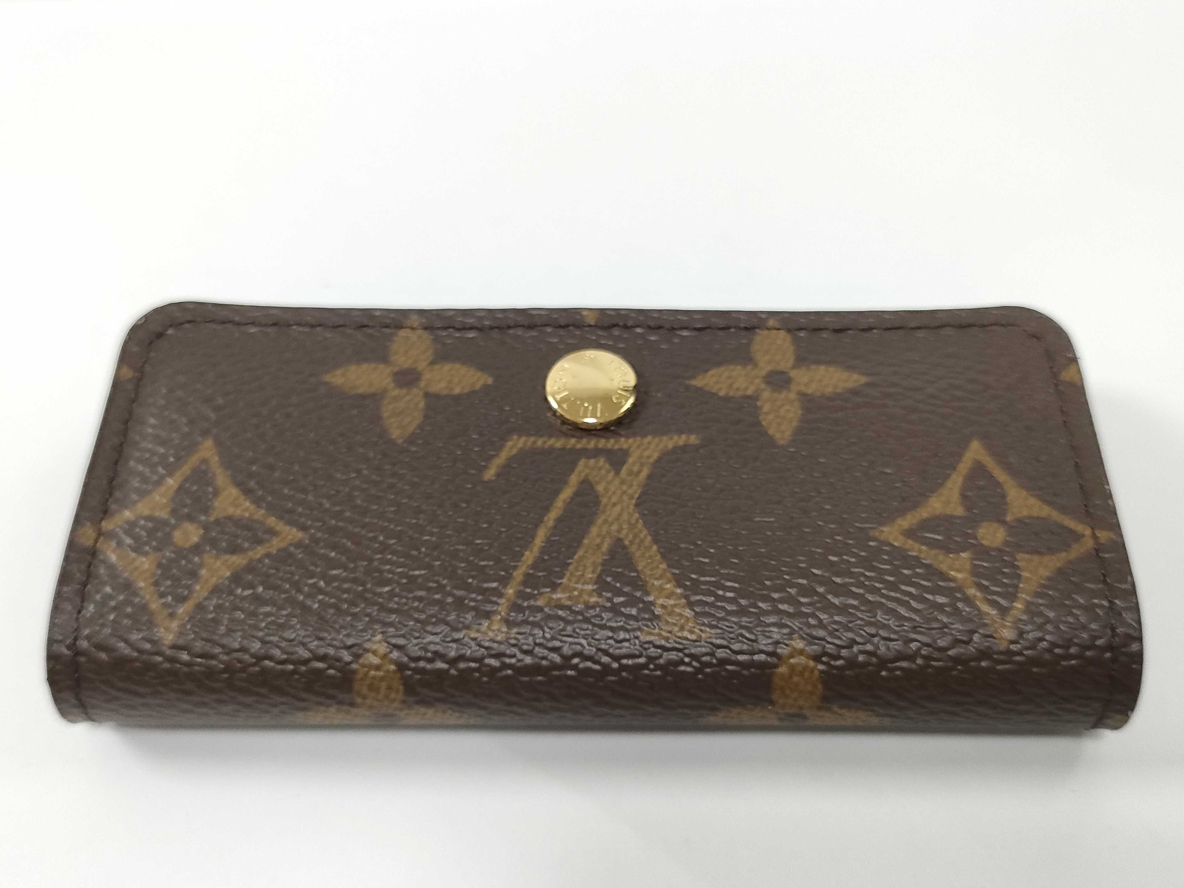 Monogram Louis Vuitton Key Case — view 4