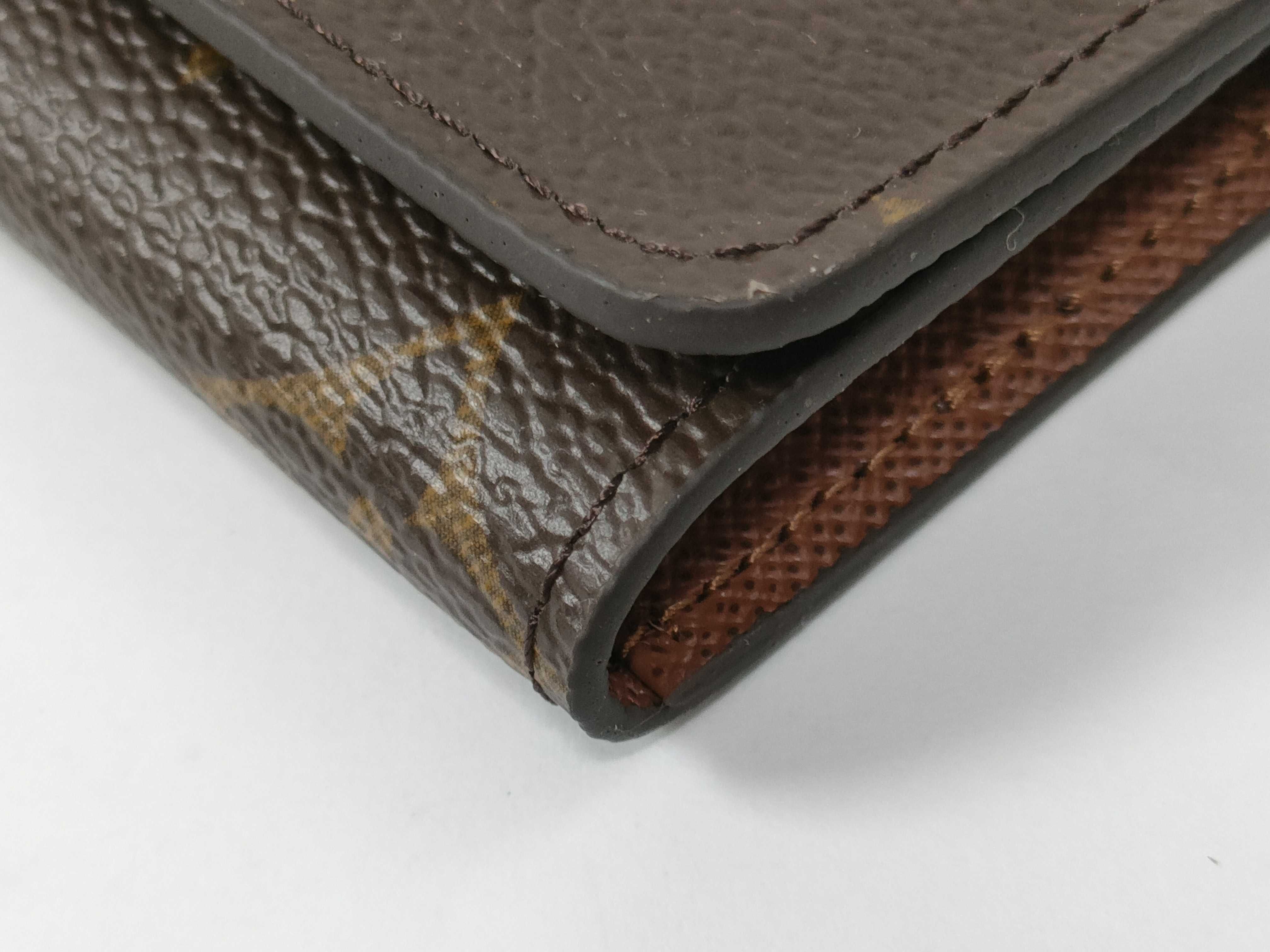 Monogram Louis Vuitton Key Case — view 6