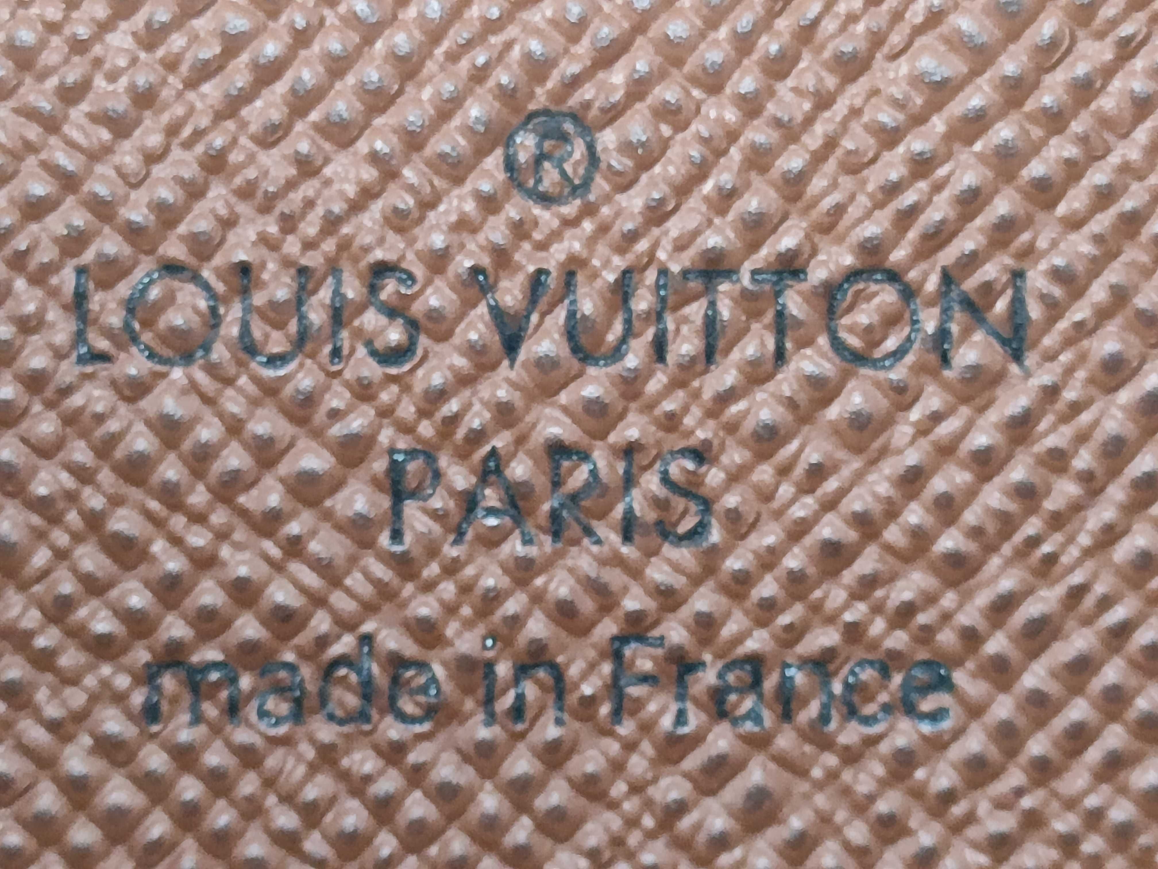Monogram Louis Vuitton Key Case — view 8