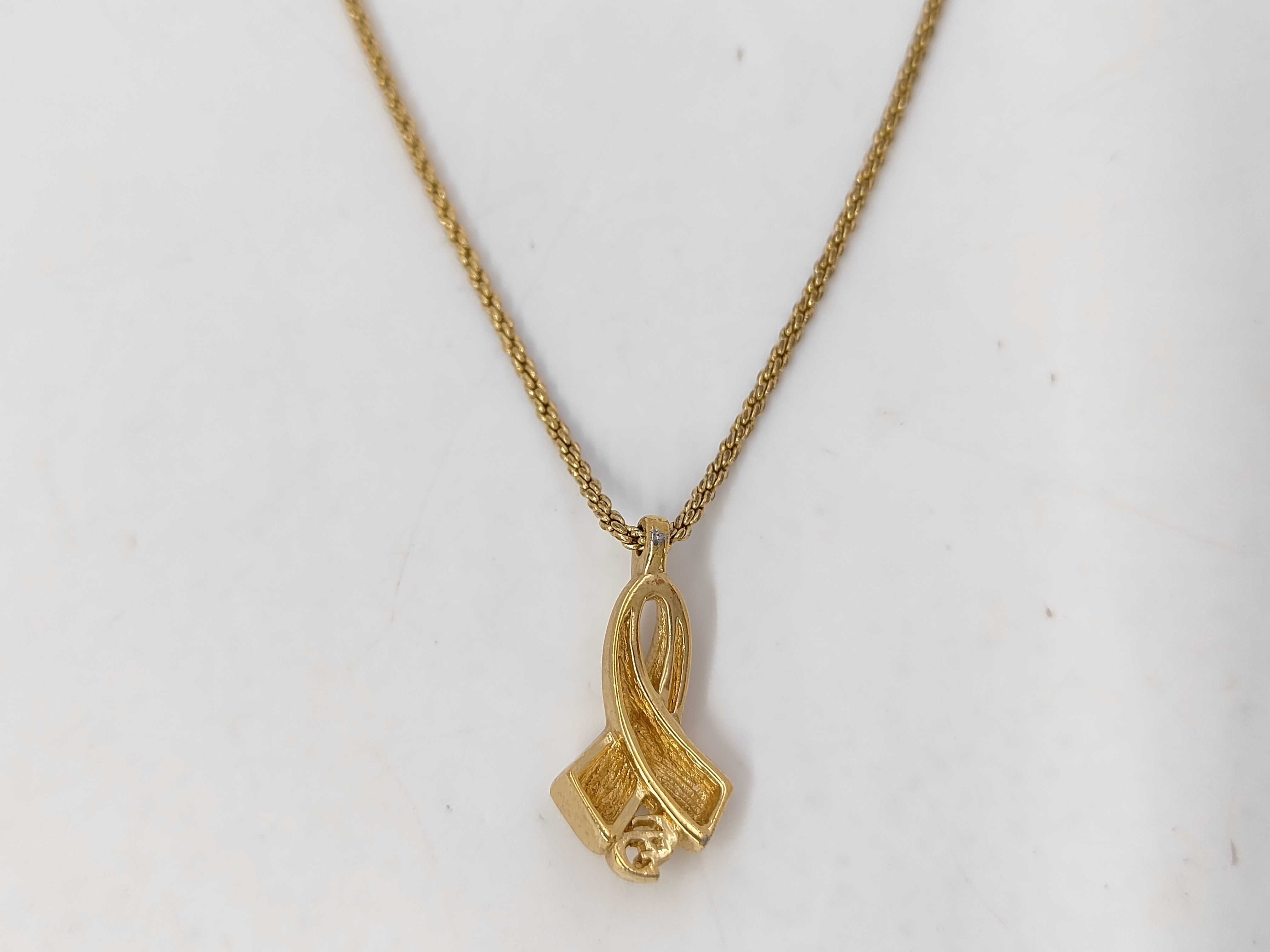 necklace with stones — view 2
