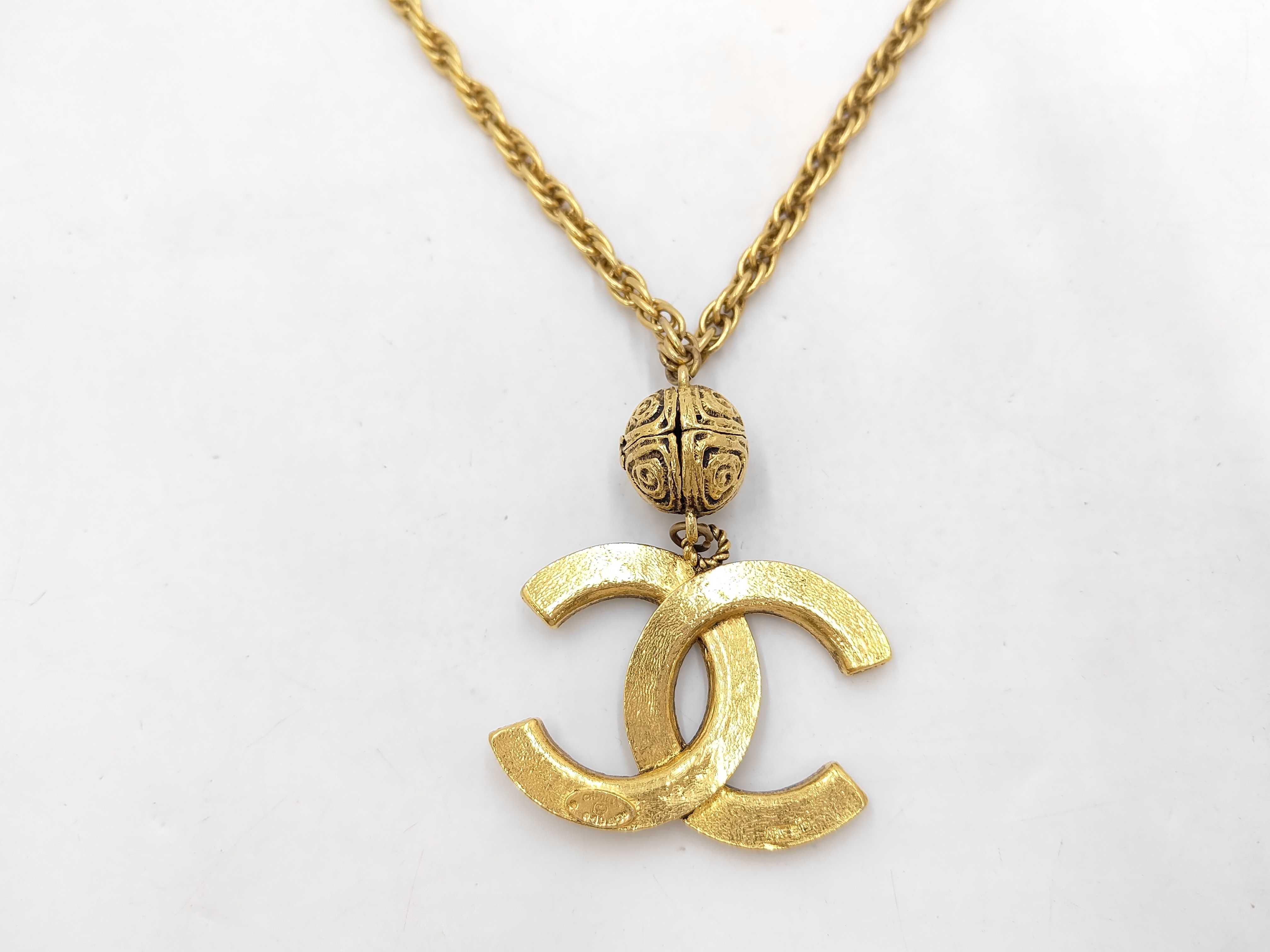 1985 Vintage Coco Mark Gripoix Necklace Gold Necklace — view 3