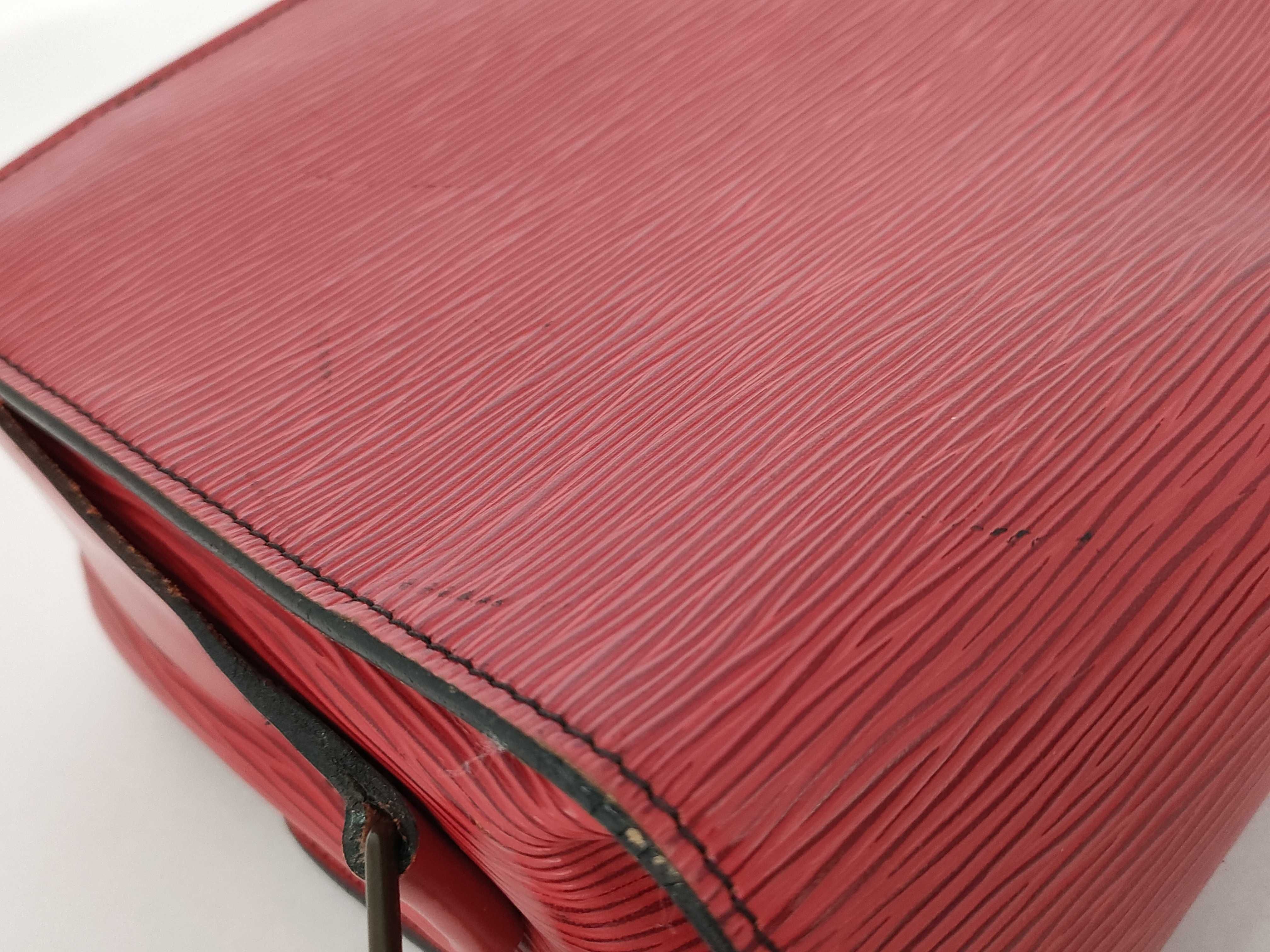 Epi LV Epi Cartouchiere Shoulder Bag — view 15