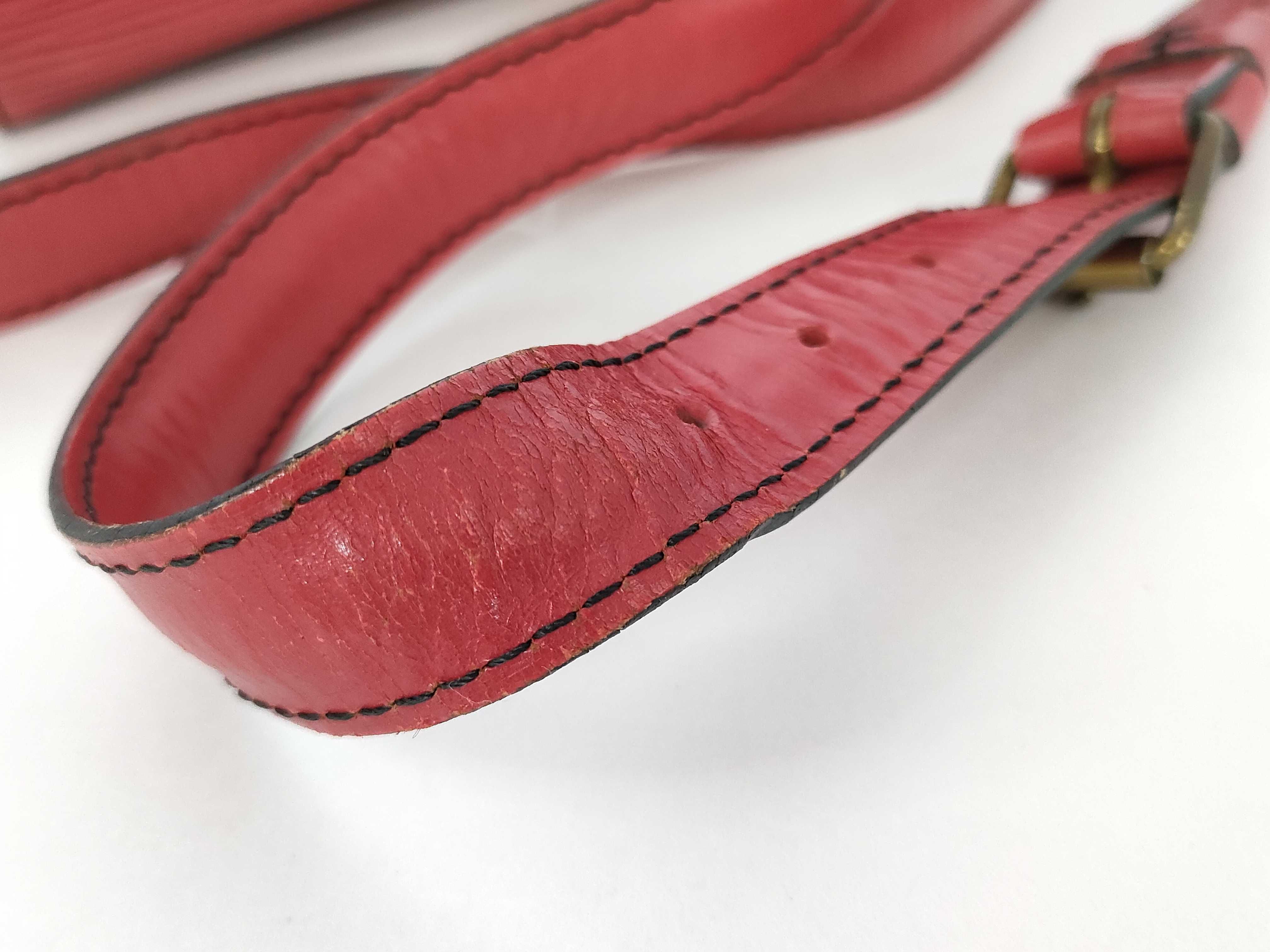 Epi LV Epi Cartouchiere Shoulder Bag — view 4