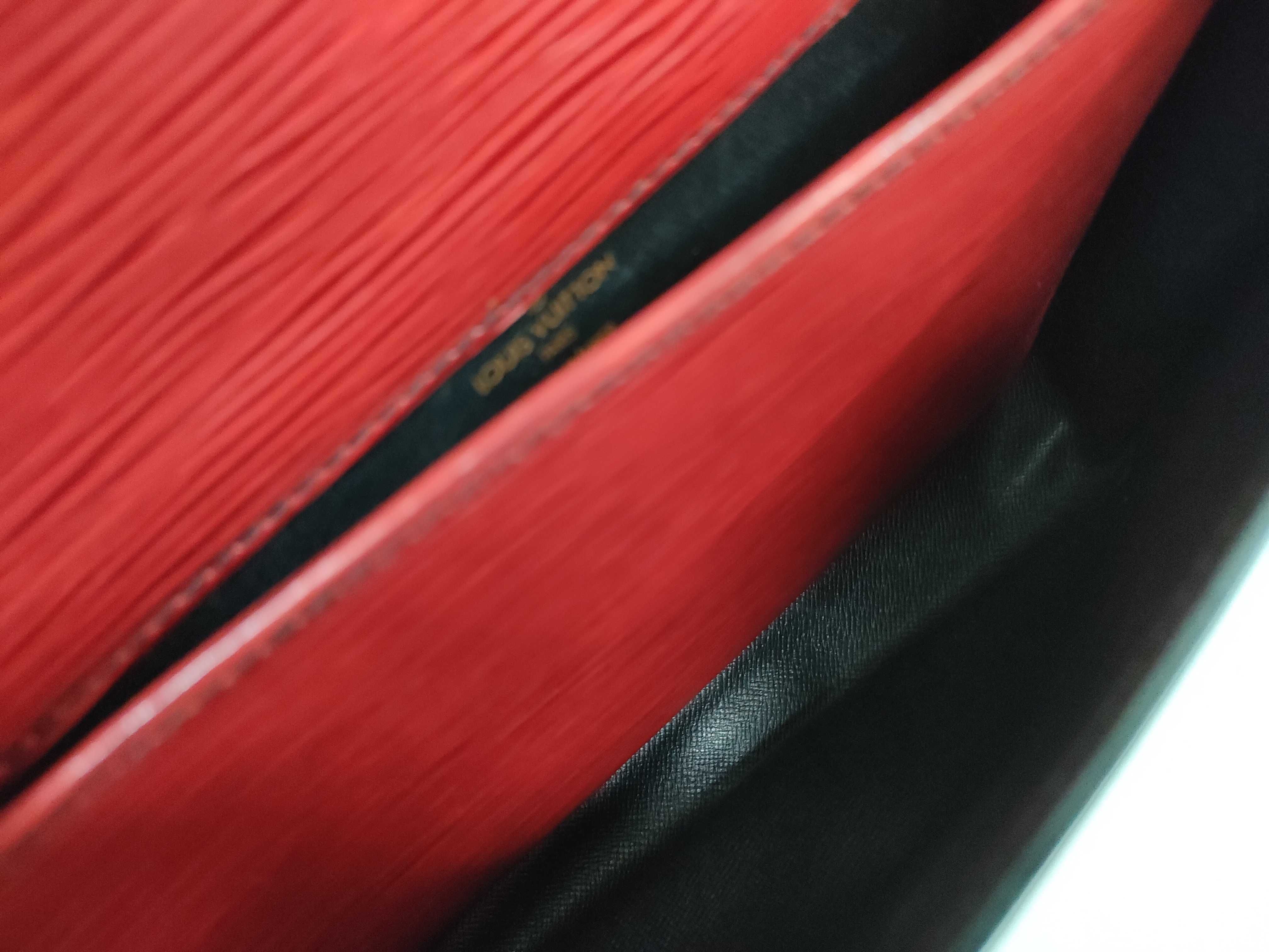 Epi LV Epi Cartouchiere Shoulder Bag — view 10